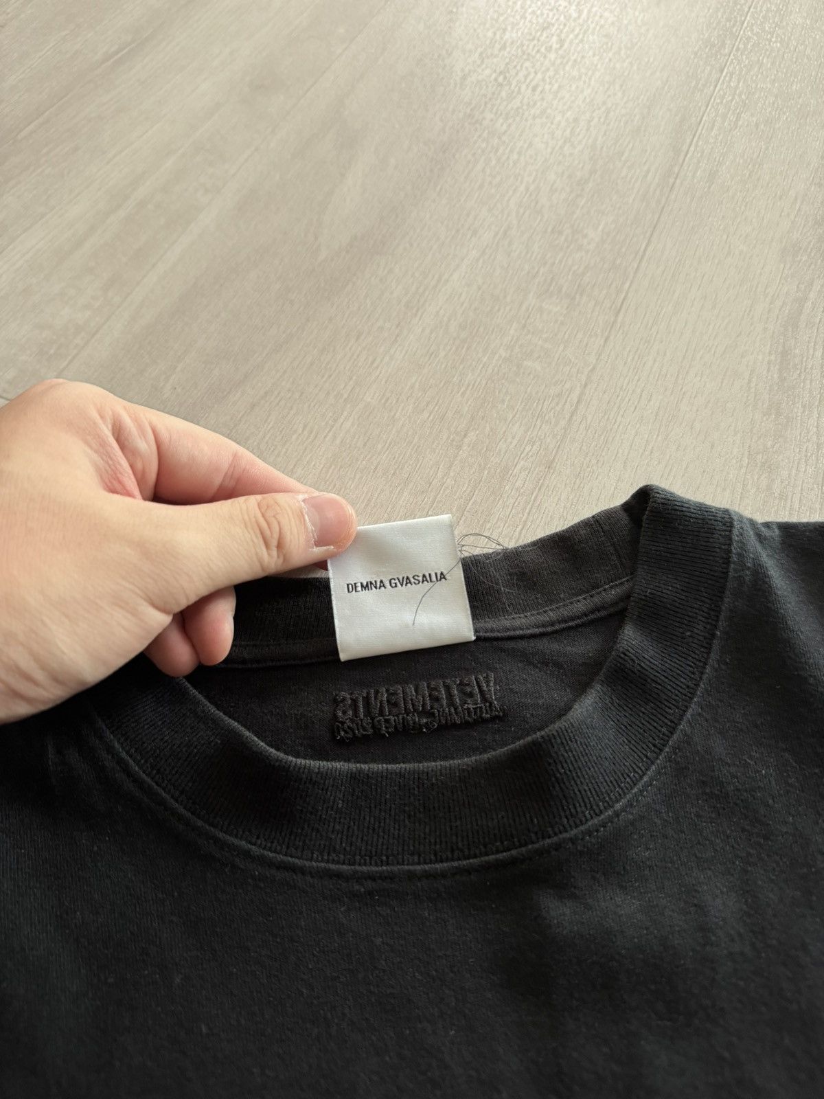 Vetements LAUNDRY TAG TEE Size US S / EU 44-46 / 1 - 6 Thumbnail