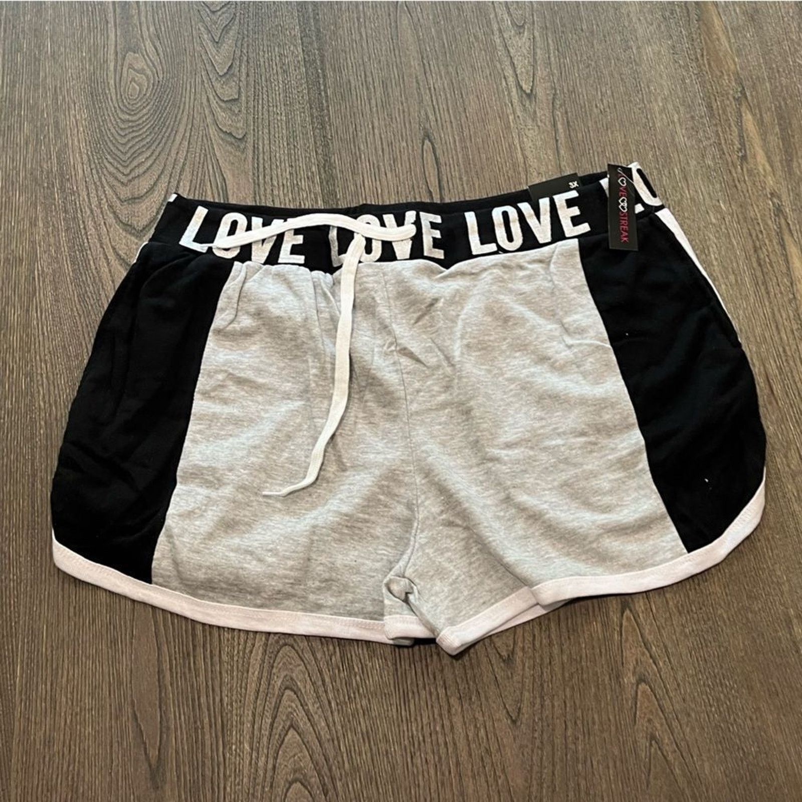 Vintage NWT Love Streak Womens Cotton Track Gym Shorts Size 3X Size 42" / US 20 - 1 Thumbnail