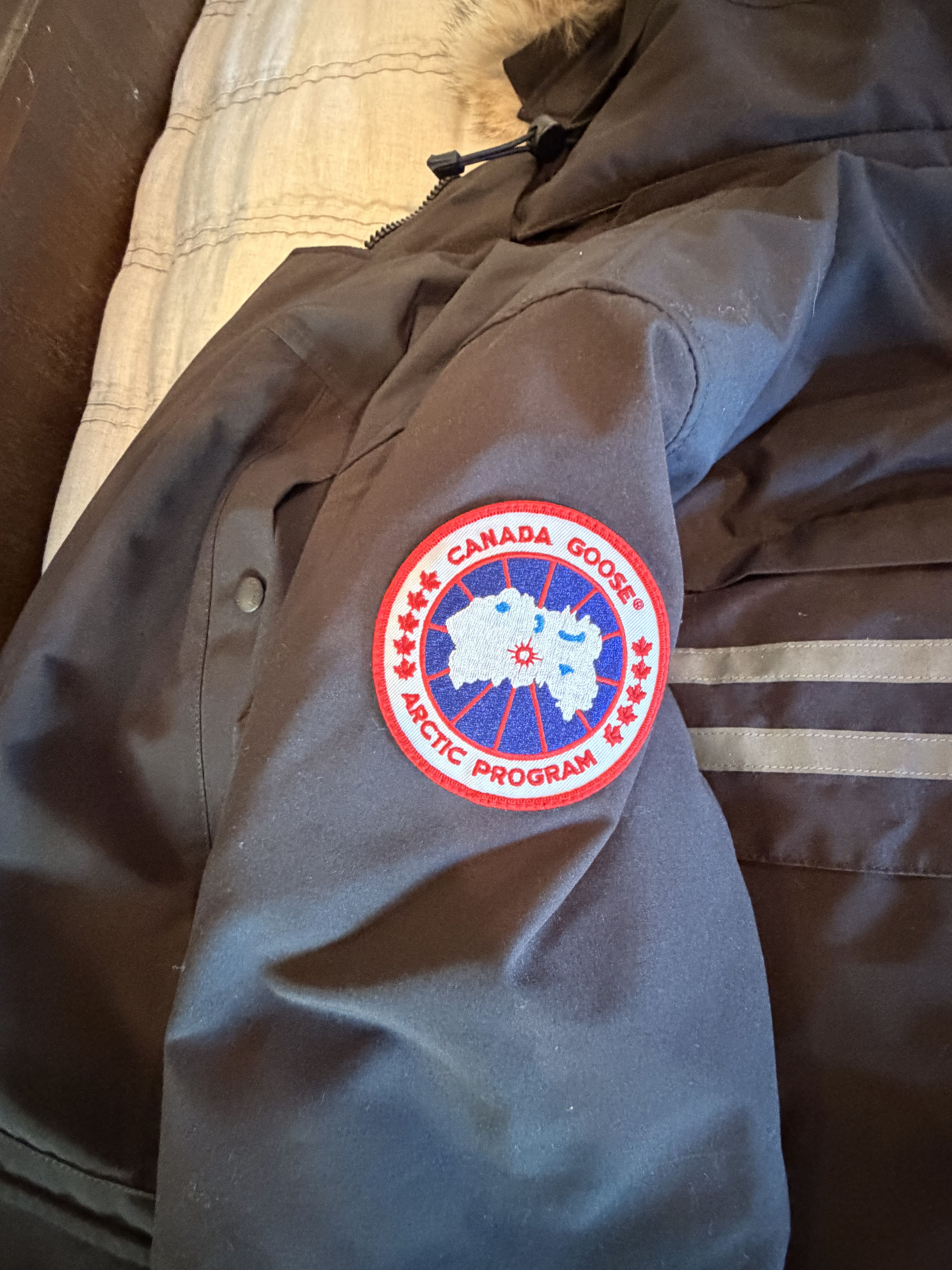 Canada Goose Canada Goose Men’s Parka – Style 9513M – Size Medium Size US M / EU 48-50 / 2 - 5 Thumbnail