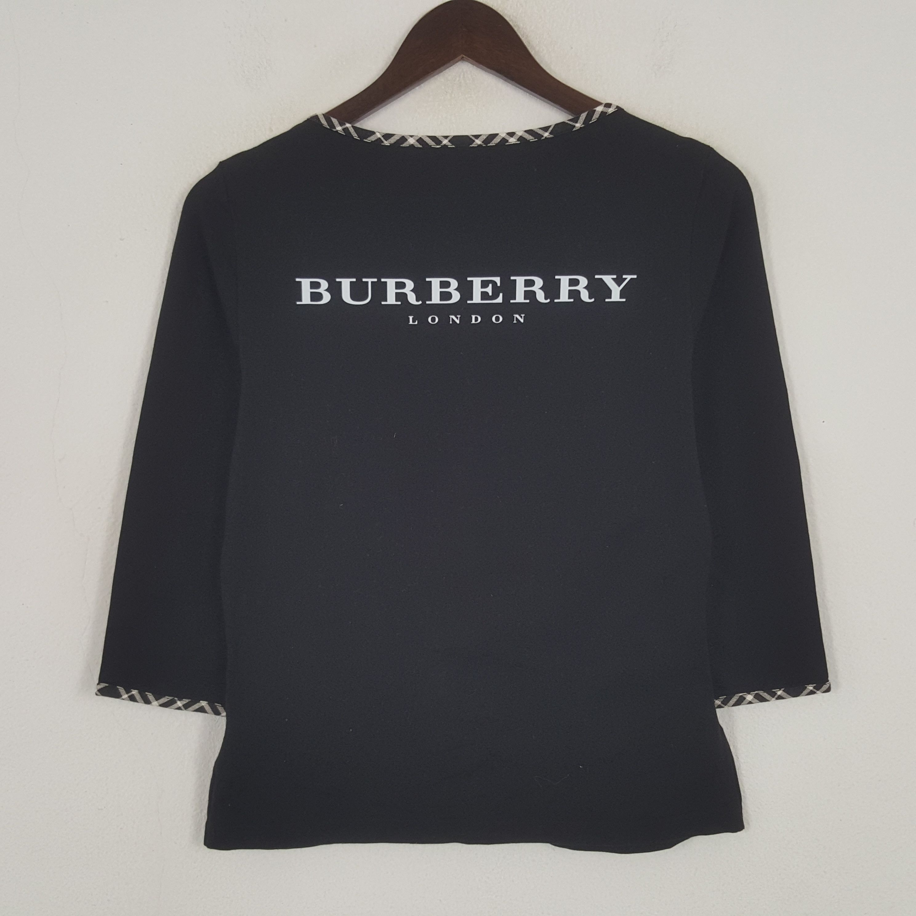 Burberry × Vintage Vintage Burberry London Custom Spell Out Tshirt Size S / US 4 / IT 40 - 1 Thumbnail