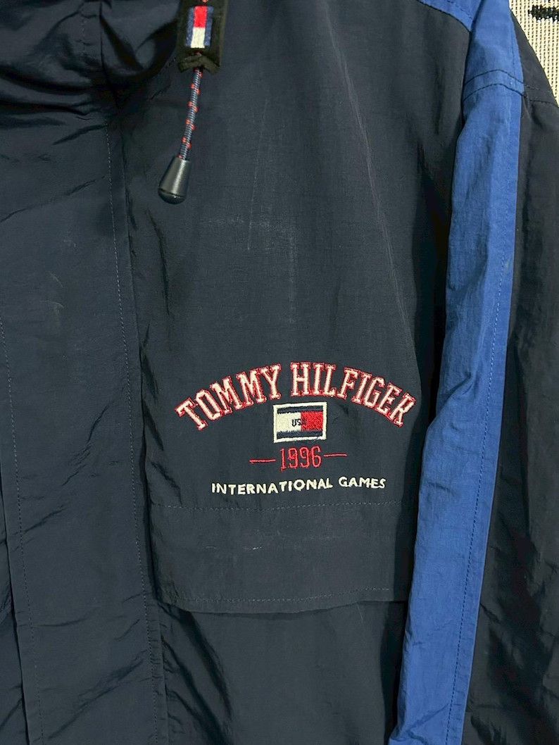 Tommy Hilfiger Vintage 90s Tommy Hilfiger Jacket size L Size US L / EU 52-54 / 3 - 4 Thumbnail