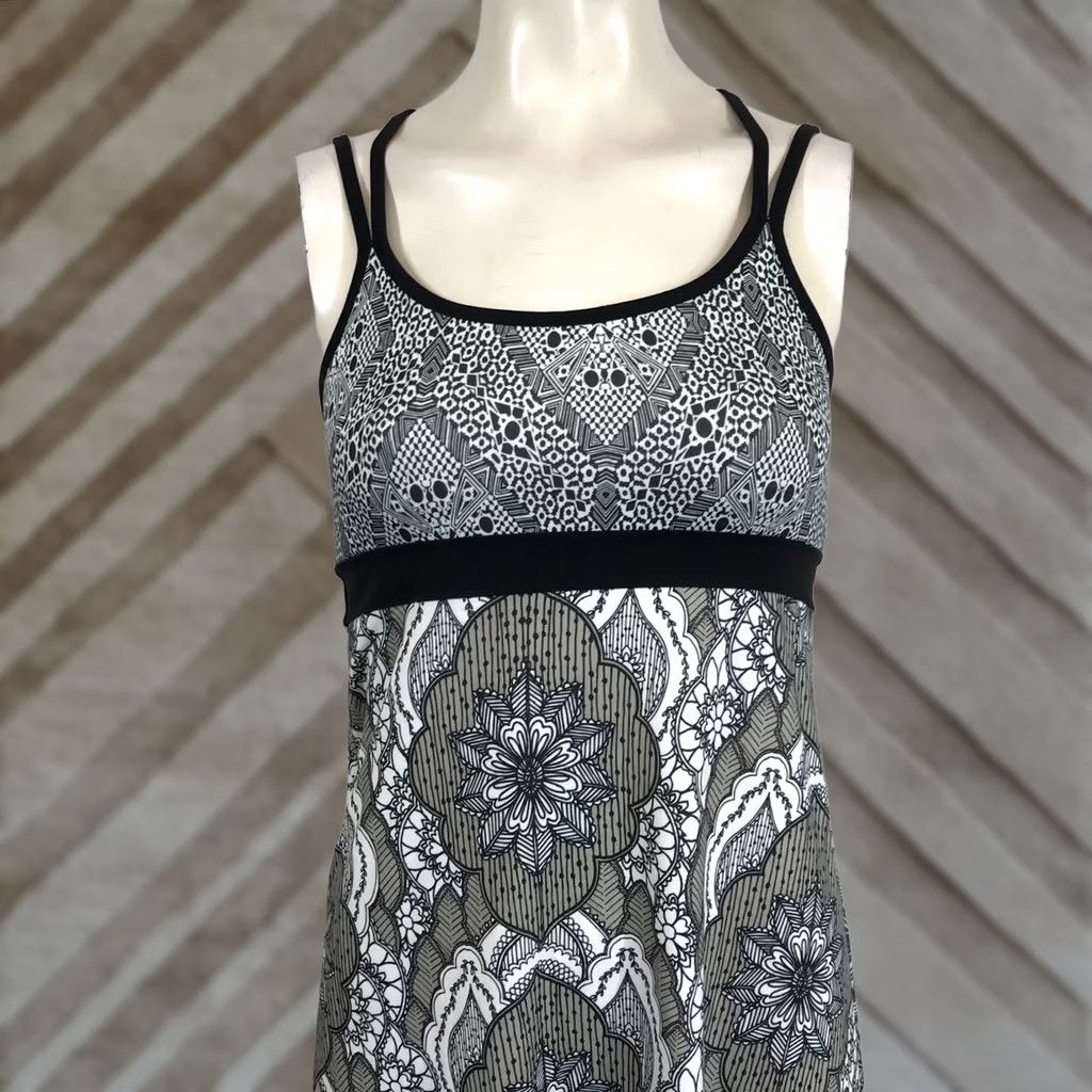 Prana prAna Mandala Print Athletic Dress Black Grey XS Built-in Bra Strappy Back Size XS / US 0-2 / IT 36-38 - 1 Thumbnail