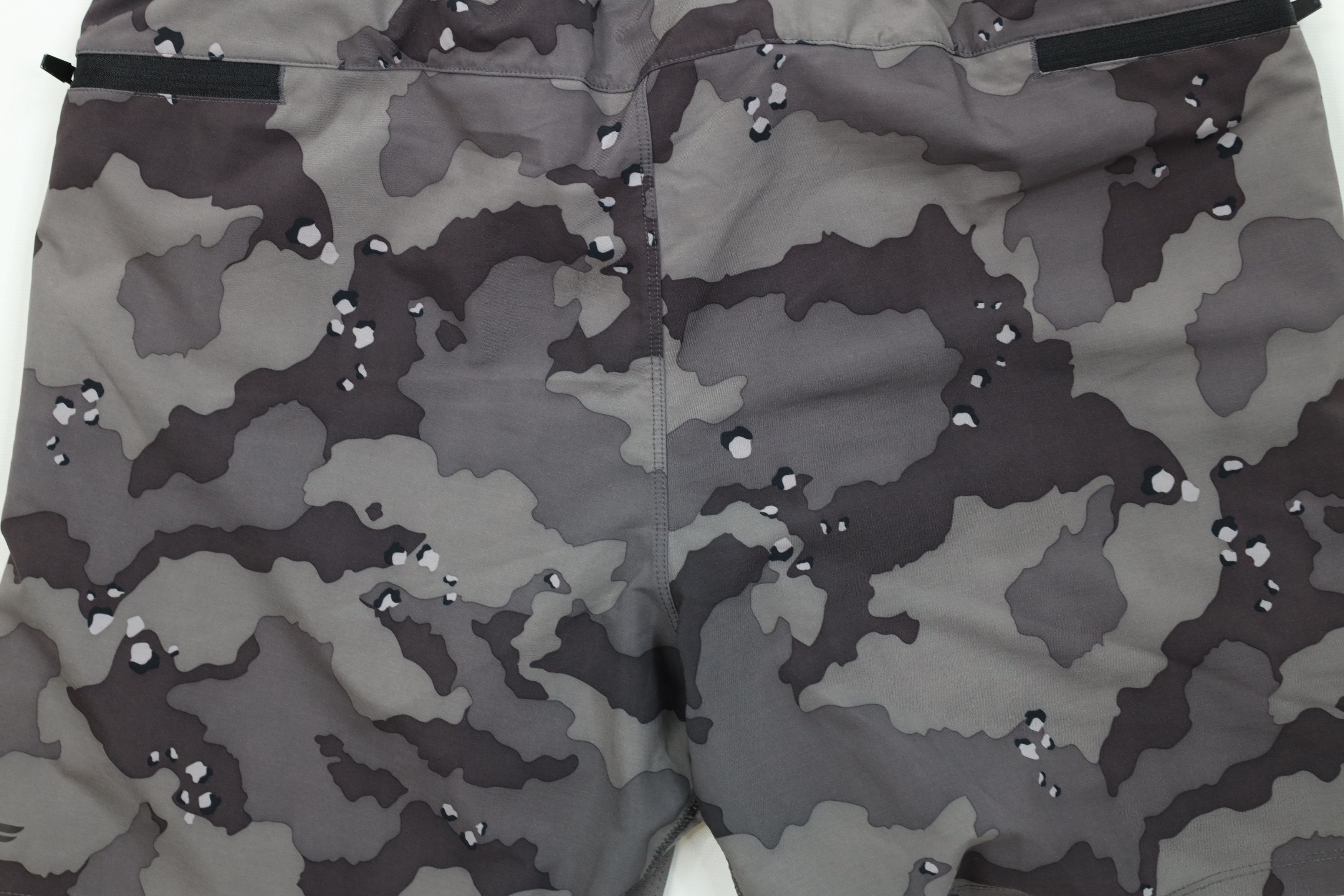 Fabletics Fabletics Stretch Lined Running Jogging Shorts Camouflage Size US 32 / EU 48 - 12 Thumbnail