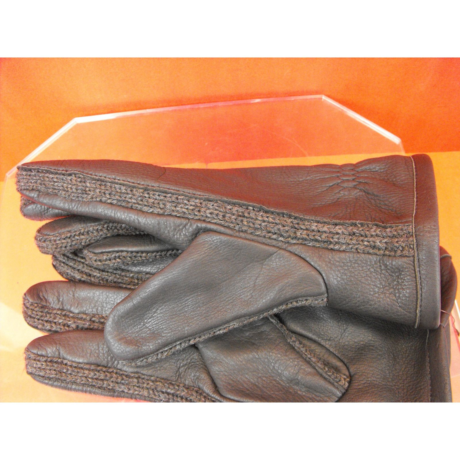 Ugg UGG DEER LEATHER WOOL BUCKLE SIDEWALL BROWN WINTER GLOVES M Size ONE SIZE - 2 Thumbnail