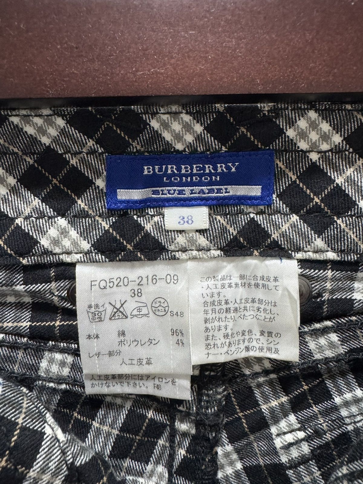 Burberry BURBERRY LONDON BLUE LABEL TARTAN CROPPED SLIM TROUSERS Size 28" / US 6 / IT 42 - 12 Thumbnail