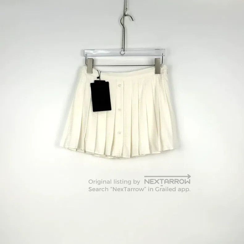 Prada Prada Beige bullet screen mulberry silk short skirt Size 26" / US 2 / IT 38 - 3 Thumbnail