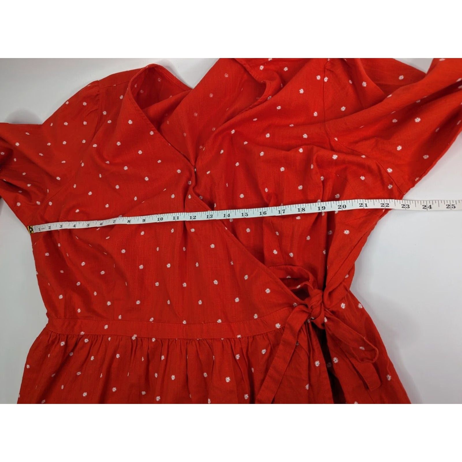 Old Navy Old Navy Women's Dress Wrap Floral Red White Elastic Waist V-Neck Tie 2X Plus Long Sleeve Knee Length Linen 100% Cotton Shirt Womens Size XXL / US 16-18 / IT 52-54 - 7 Thumbnail