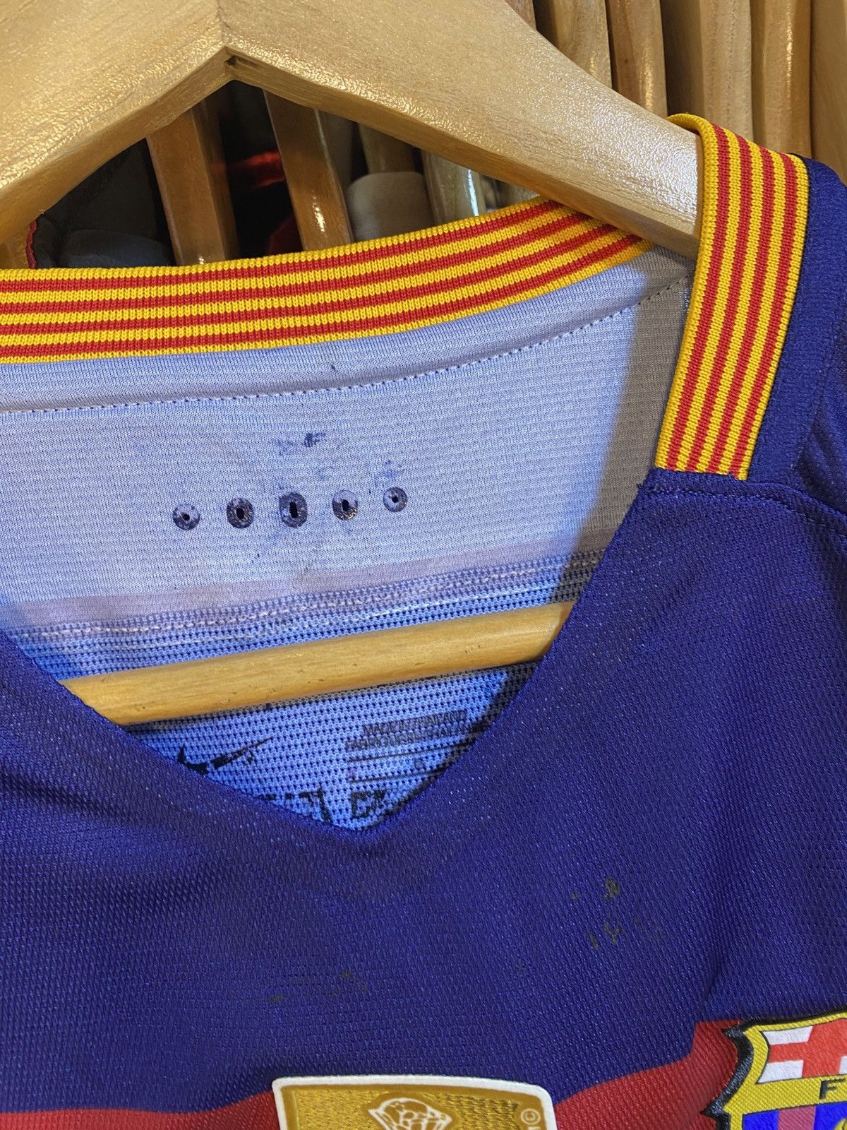 Nike 2015-2016 FC Barcelona Home Kit SUAREZ 9 Size US L / EU 52-54 / 3 - 9 Thumbnail
