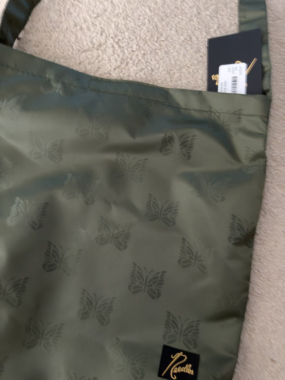 Needles Needles book bag. New with tag. Nylon. Green. Size ONE SIZE - 2 Thumbnail