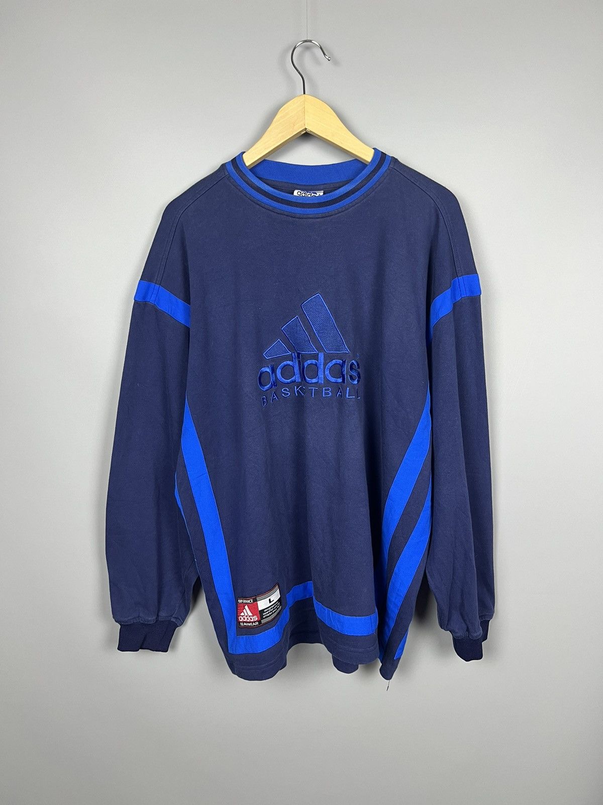 Adidas × Vintage Vintage Adidas basketball Training sweatshirt Jersey Rare 90 Size US L / EU 52-54 / 3 - 1 Thumbnail