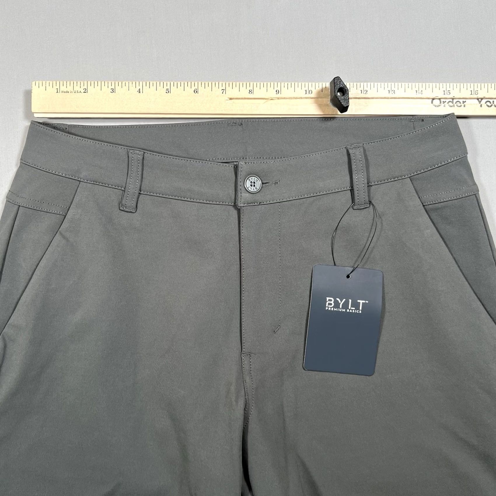 Vintage Bylt Everyday Shorts Mens Size 33 Charcoal Gray Stretch Performance Athleisure Size US 33 - 5 Thumbnail