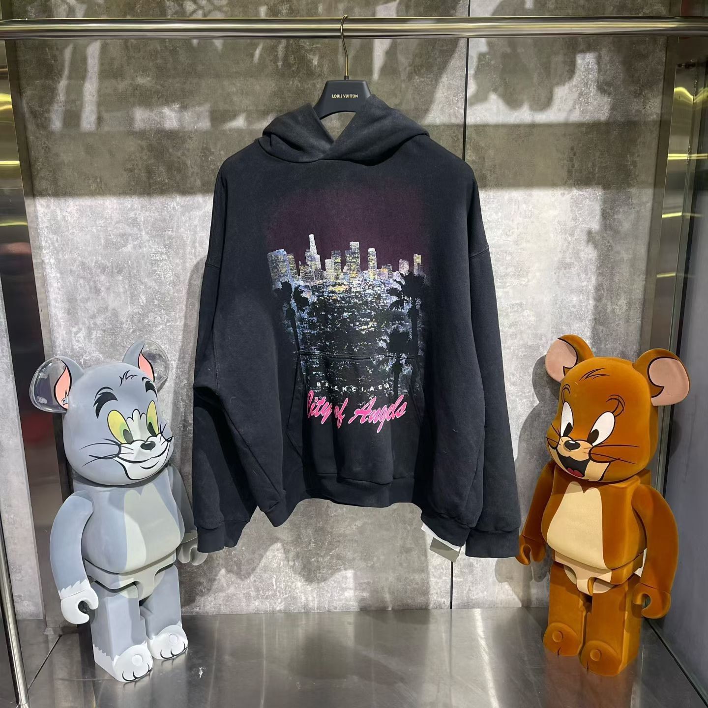 Balenciaga Balenciaga Embroidered Multi Hoodie xl Men Size US XL / EU 56 / 4 - 1 Thumbnail