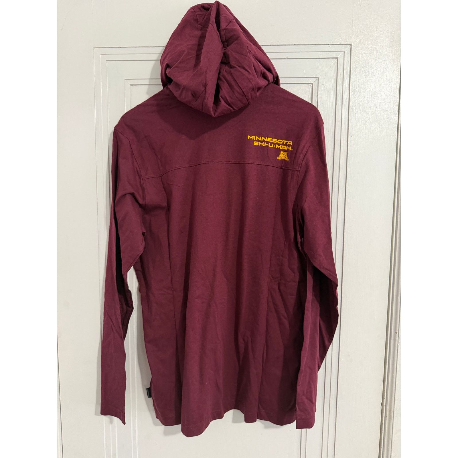 Nike NWT Minnesota Gophers Nike Long Sleeve Hooded Tee Men's Sz S Size US S / EU 44-46 / 1 - 9 Thumbnail