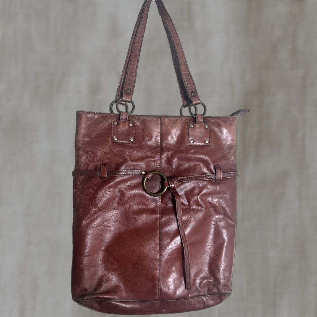 The Territory Ahead VINTAGE Territory Ahead Brown Leather Shoulder Bag Distressed Large Tote Women 14.5x12x3 Mens? Women? Size ONE SIZE - 1 Thumbnail