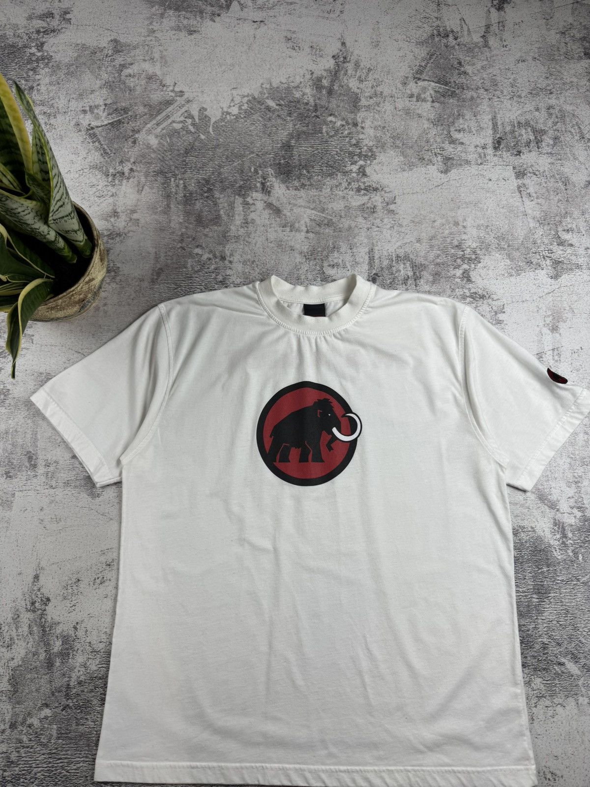 Mammut Mammut Men’s XL White Classic Logo Outdoor Cotton Basic Jersey T Shirt Tee Shirt Size US XL / EU 56 / 4 - 5 Thumbnail