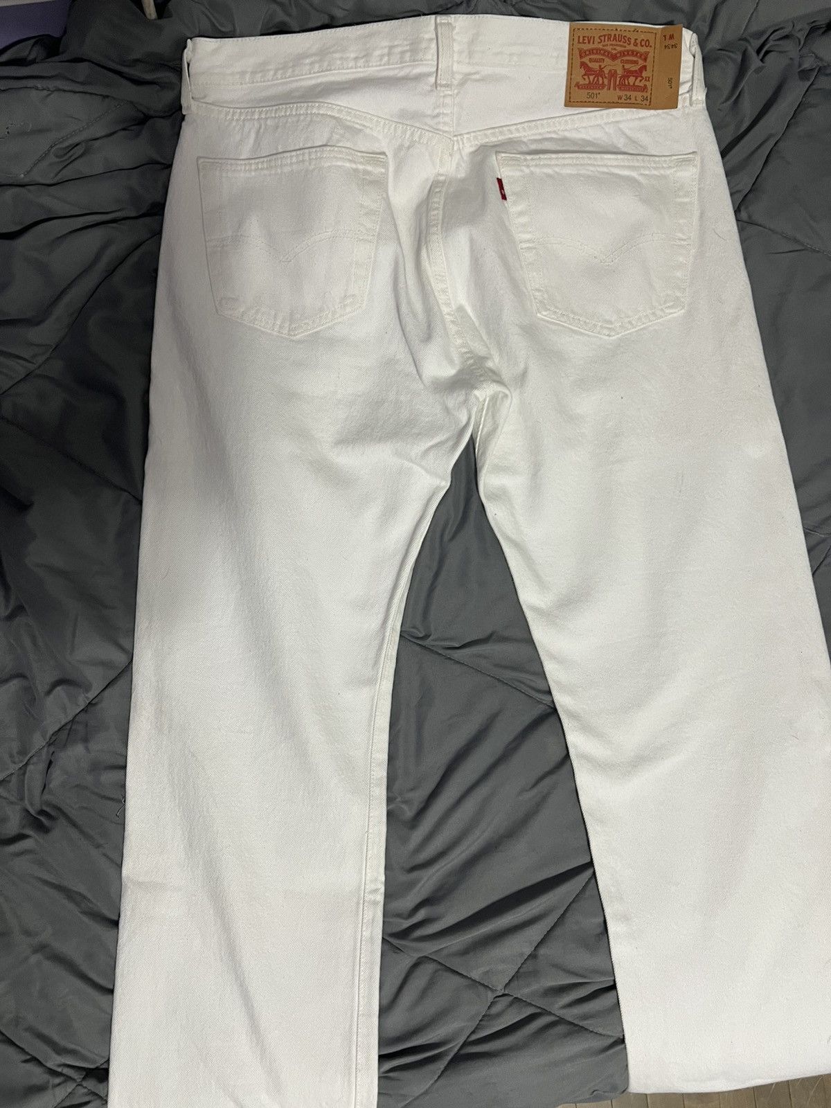 Levi's Levi’s 501s Size US 34 / EU 50 - 2 Thumbnail