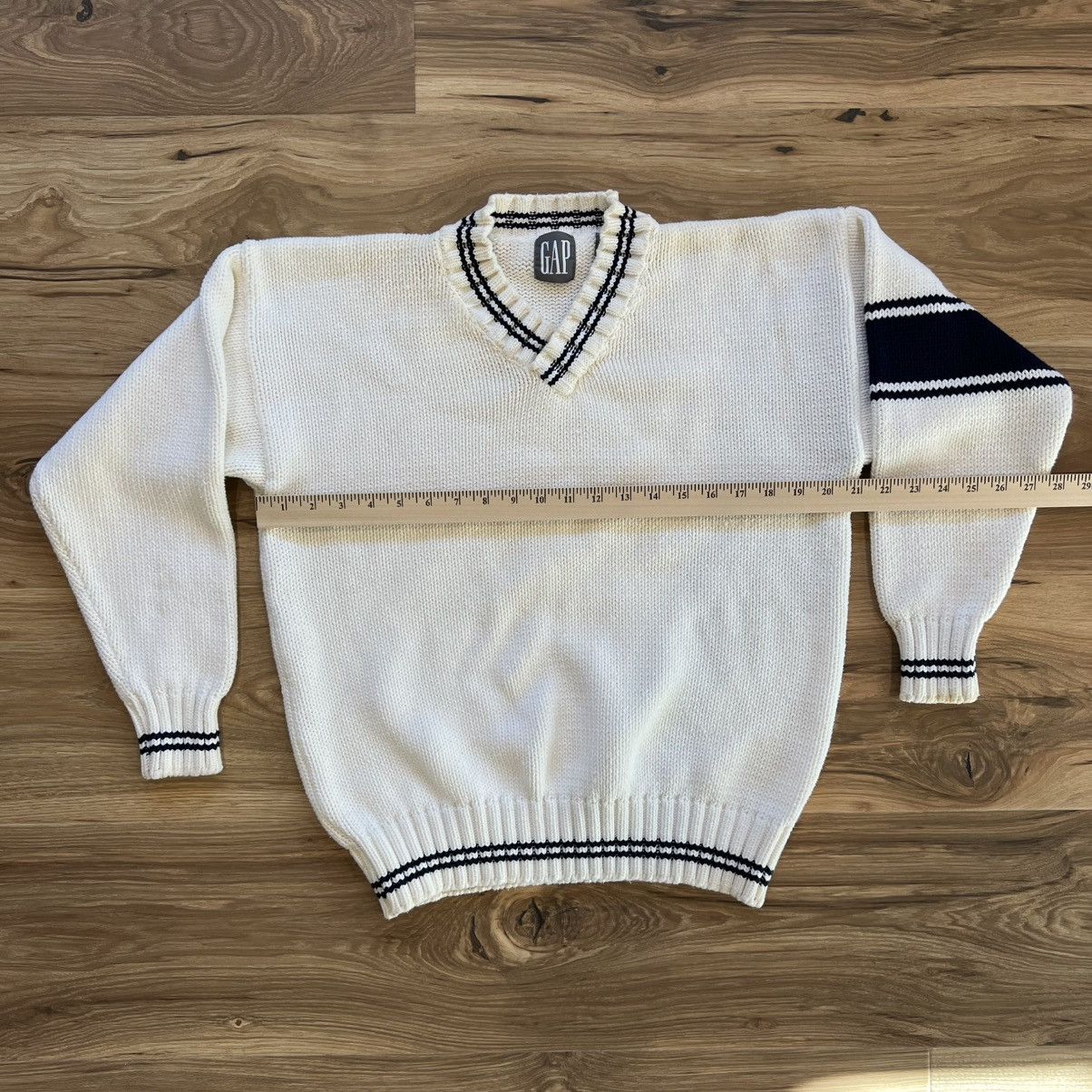 Gap Vintage GAP 90s V Neck Sweater White Medium Size US M / EU 48-50 / 2 - 4 Thumbnail