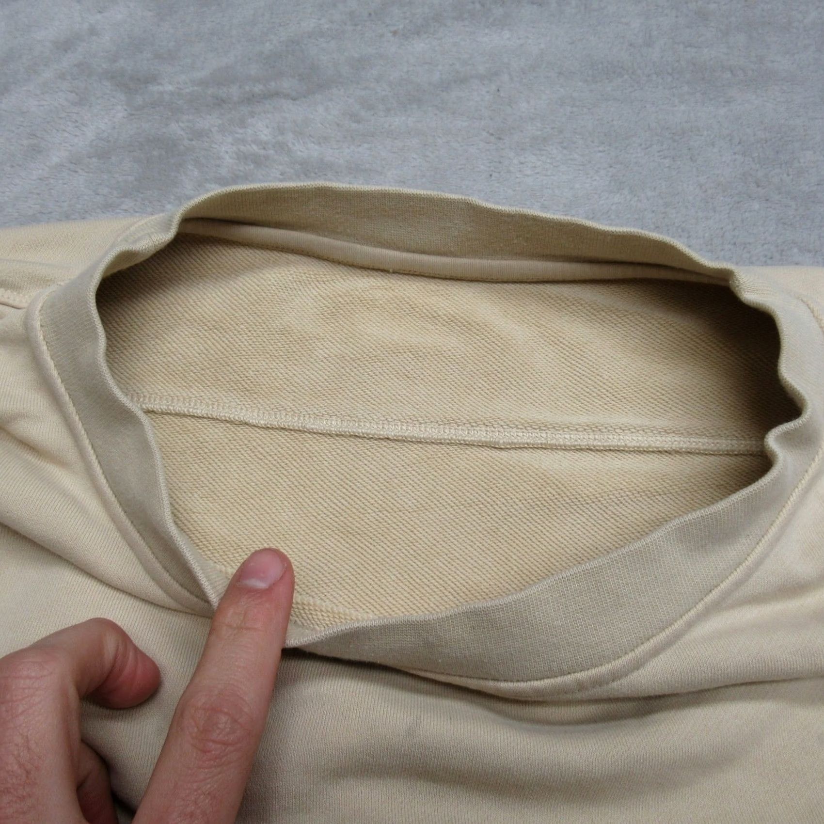 Lululemon Lululemon Sweatshirt Mens 3XL Beige crew neck long sleeve relaxed fit pullover casual loungewear Size US XXL / EU 58 / 5 - 7 Thumbnail