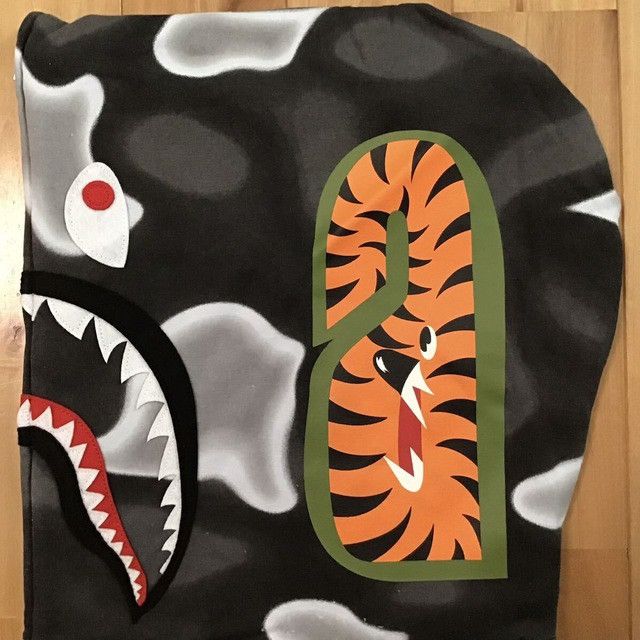 Bape BAPE LIQUID CAMO SHARK FULL ZIP HOODIE a bathing ape Size US L / EU 52-54 / 3 - 5 Thumbnail
