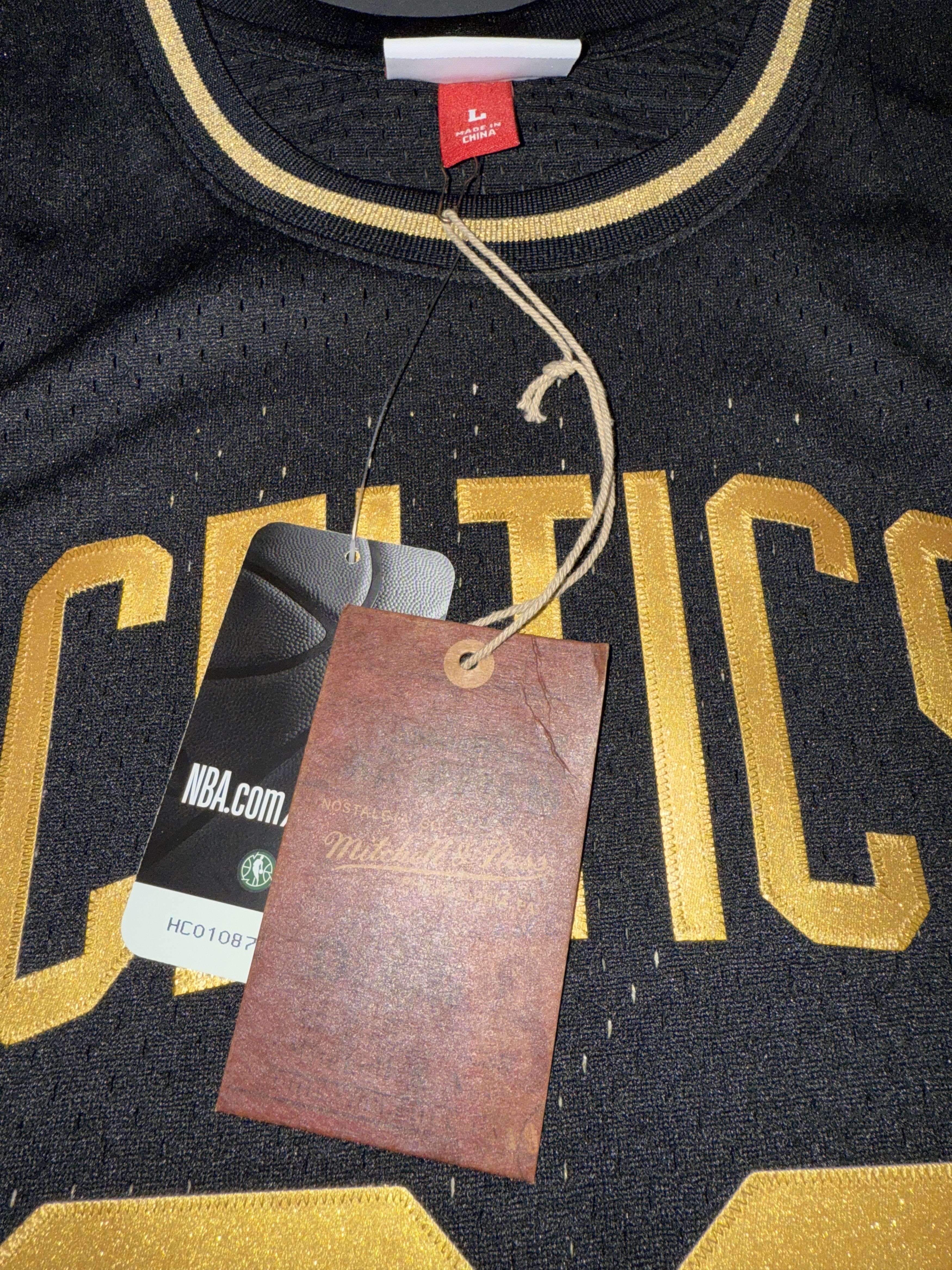 Mitchell & Ness × NBA "Legend Larry" Gold Larry Bird Jersey *NWT* Size US L / EU 52-54 / 3 - 6 Thumbnail