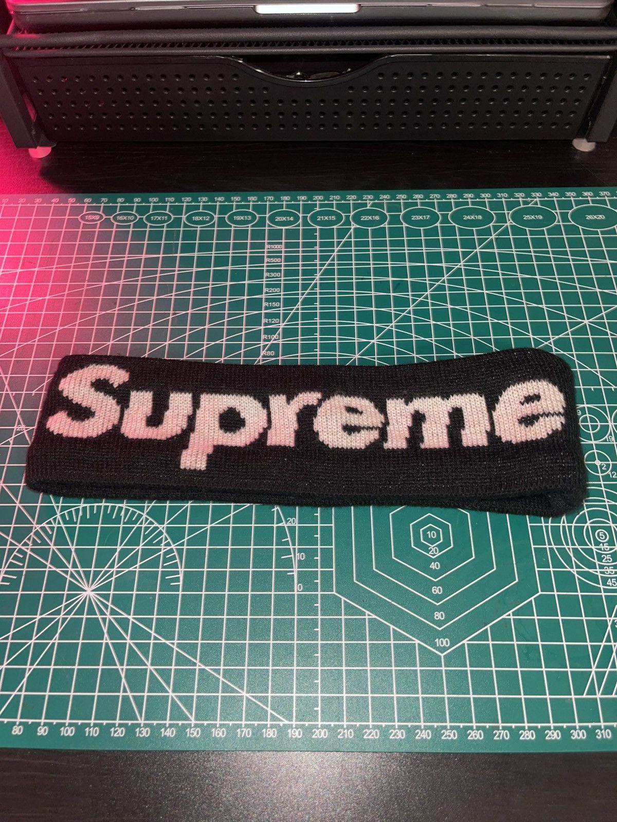 Supreme Supreme New Era Swearband Size ONE SIZE - 1 Thumbnail