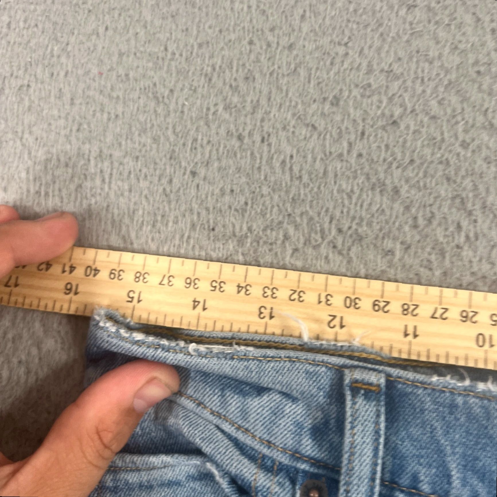 Abercrombie & Fitch Abercrombie & Fitch Women's 90s Straight Jeans Size 30 Light Wash Blue Distressed High Rise Size ONE SIZE - 6 Thumbnail