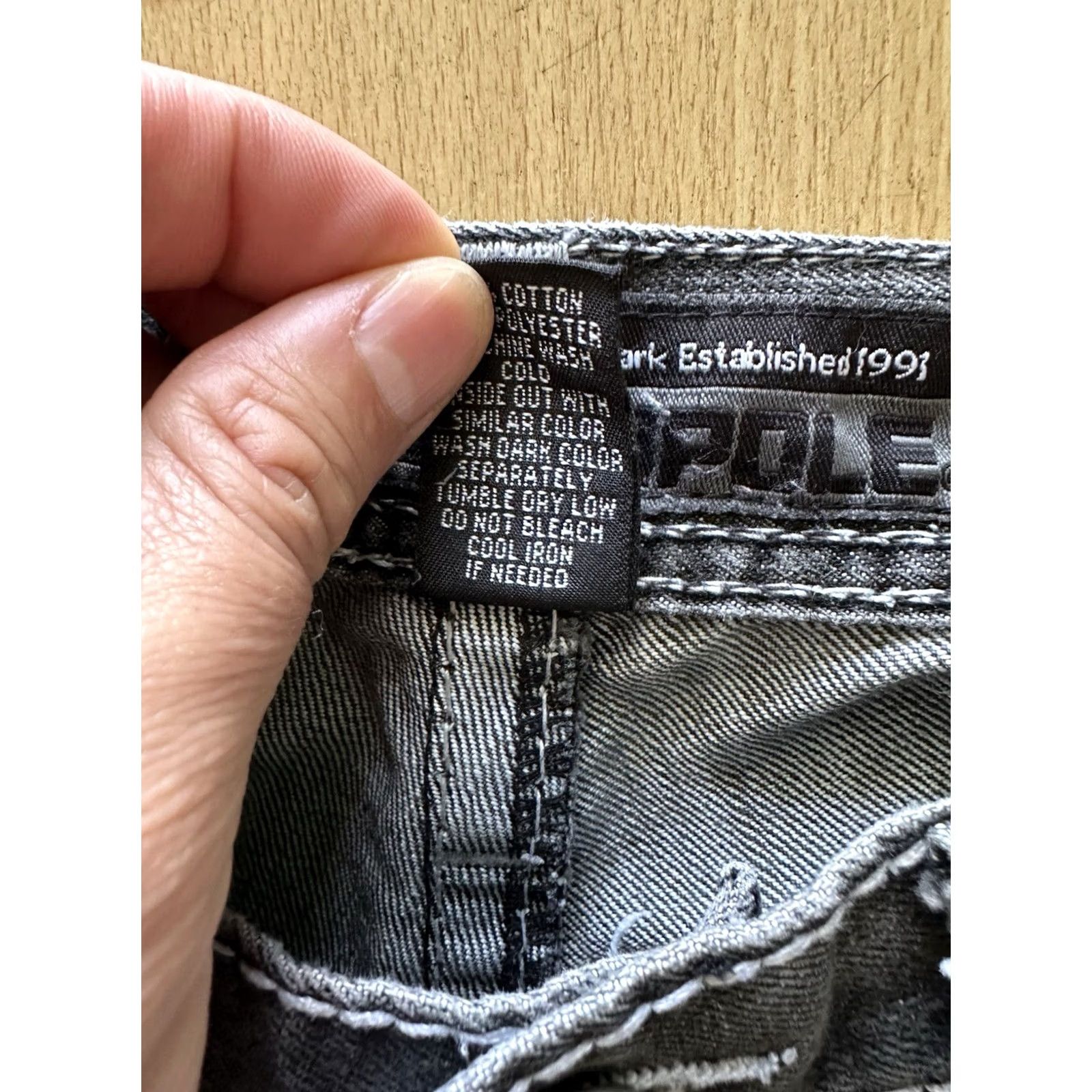 Southpole VINTAGE Southpole Shorts Men 32 Black Fade Baggy Grunge Skate Y2K Hip Hop 90s Bermuda 5-Pocket Denim Cotton Baggy Hip Hop Mens Size US 32 / EU 48 - 6 Thumbnail