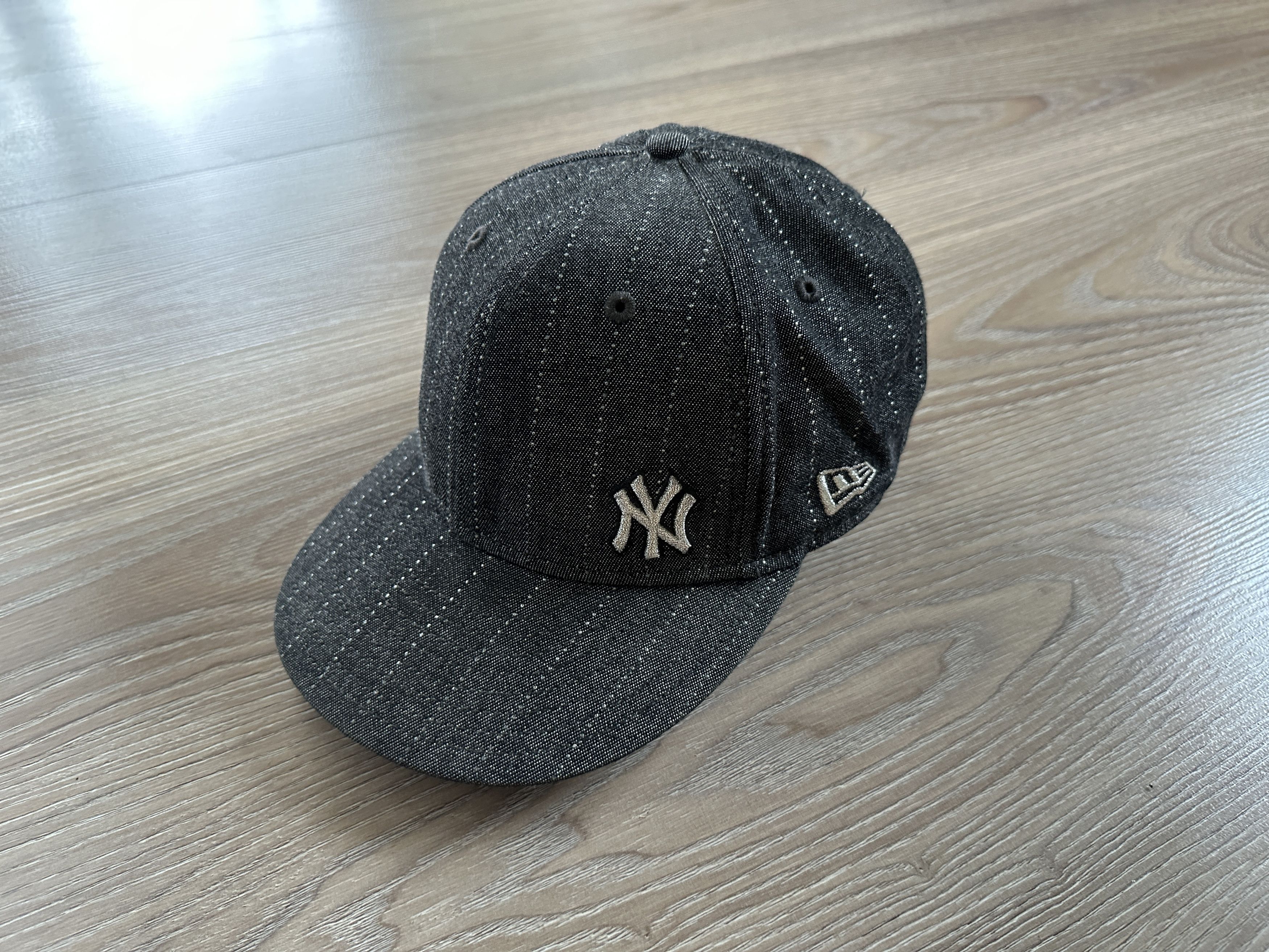New Era × New York Yankees Vintage New Era New York Yankees Stripe Grey Snapback Size ONE SIZE - 2 Thumbnail