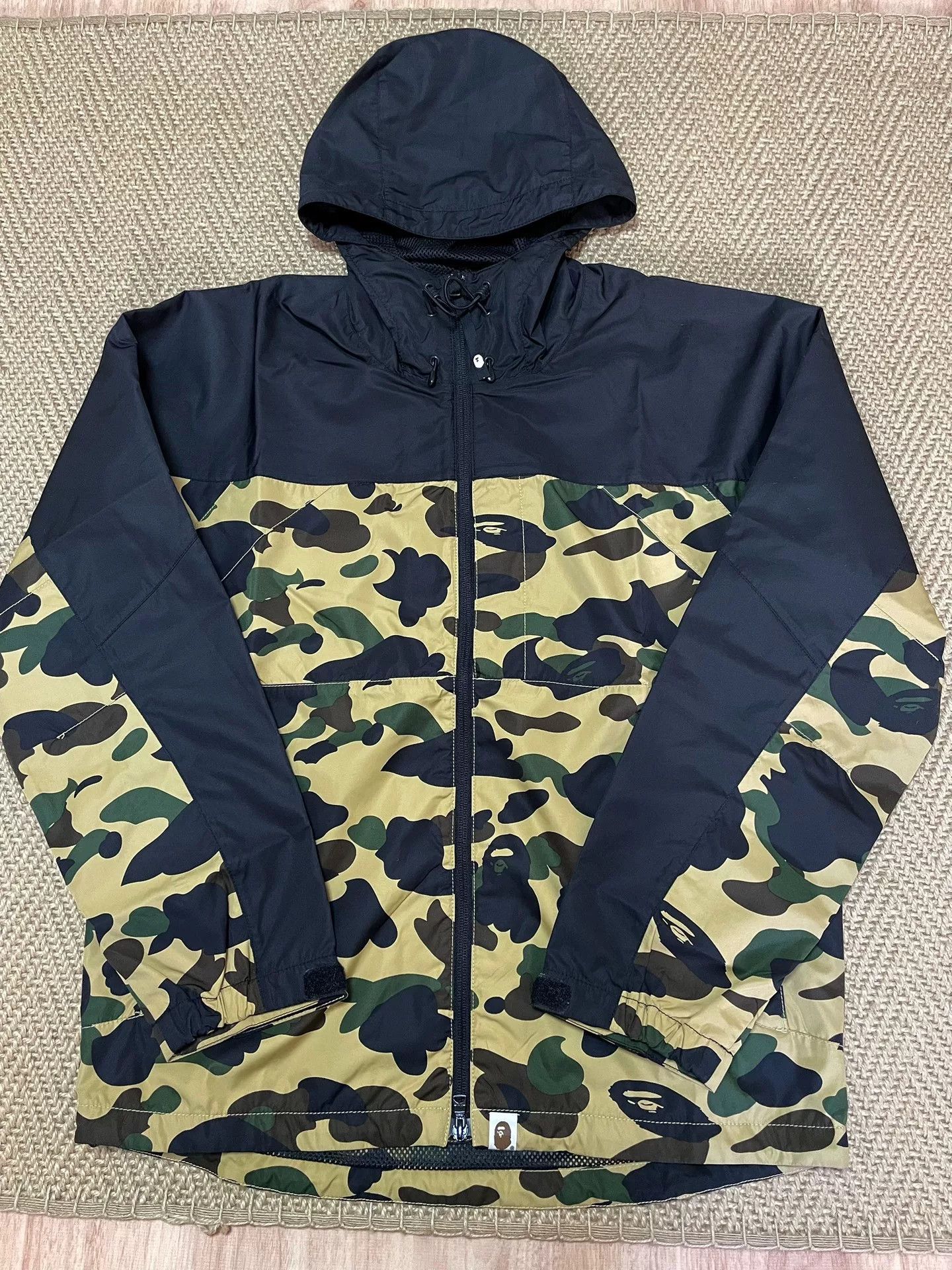 Bape BAPE 1st Camo Hooded Windbreaker Size US M / EU 48-50 / 2 - 1 Thumbnail
