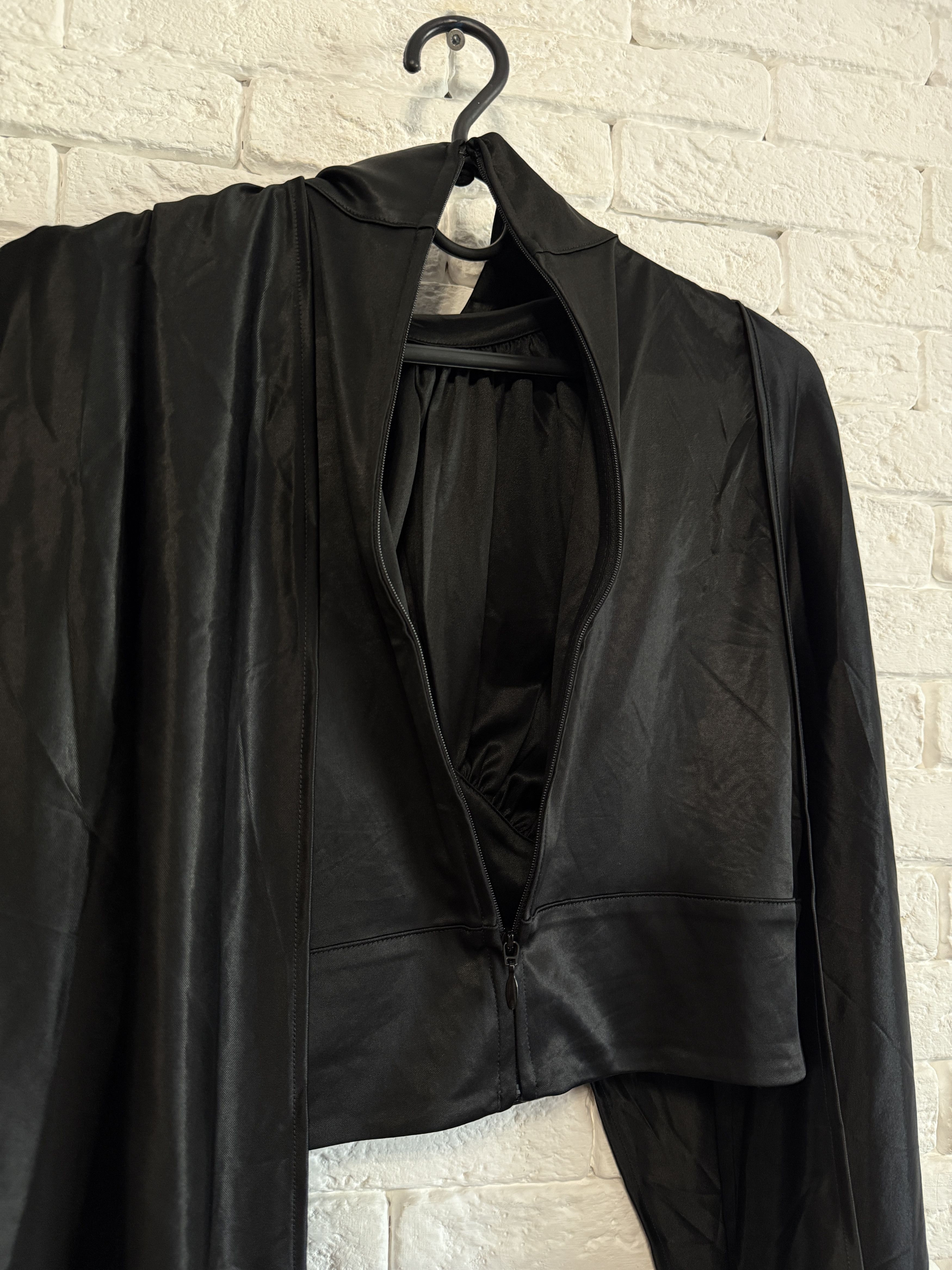 H&M × Paco Rabanne Paco Rabanne x H&M Blouse Buckle Detail Sz M Size M / US 6-8 / IT 42-44 - 11 Thumbnail