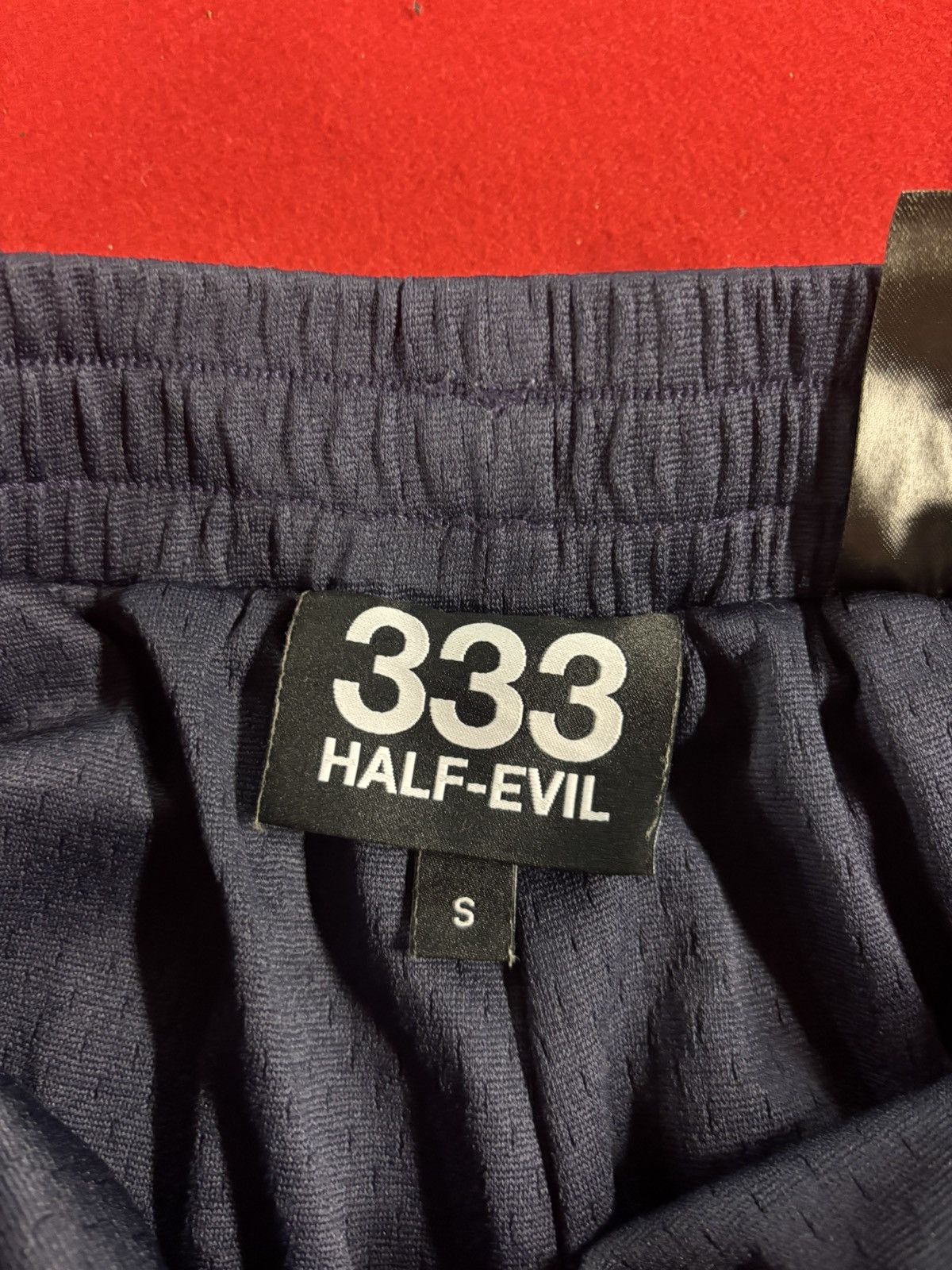 Half Evil half evil mesh basketball shorts Size US 30 / EU 46 - 6 Thumbnail