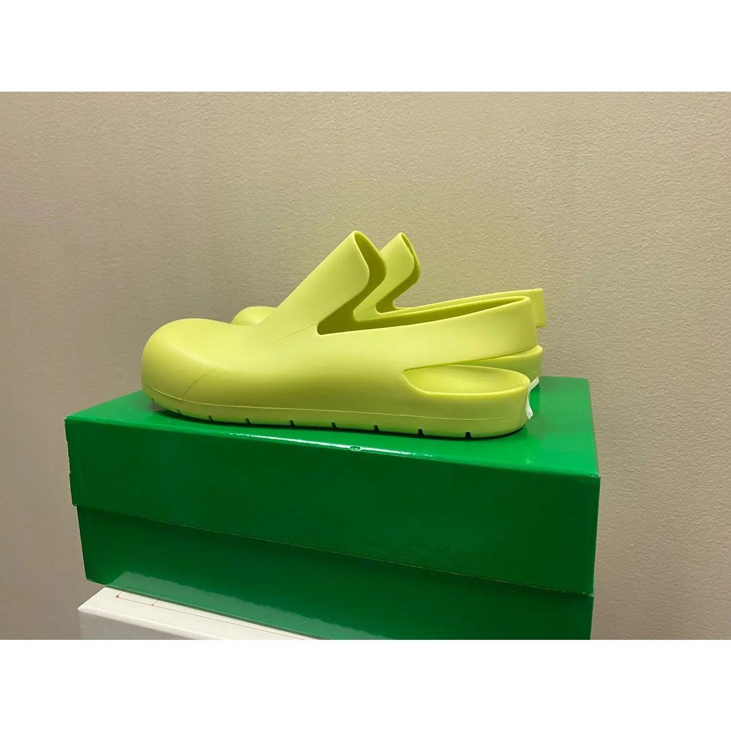 Bottega Veneta Puddle Sandal Shoes in Matt Rubber in Seagrass Size US 8 / EU 41 - 5 Thumbnail