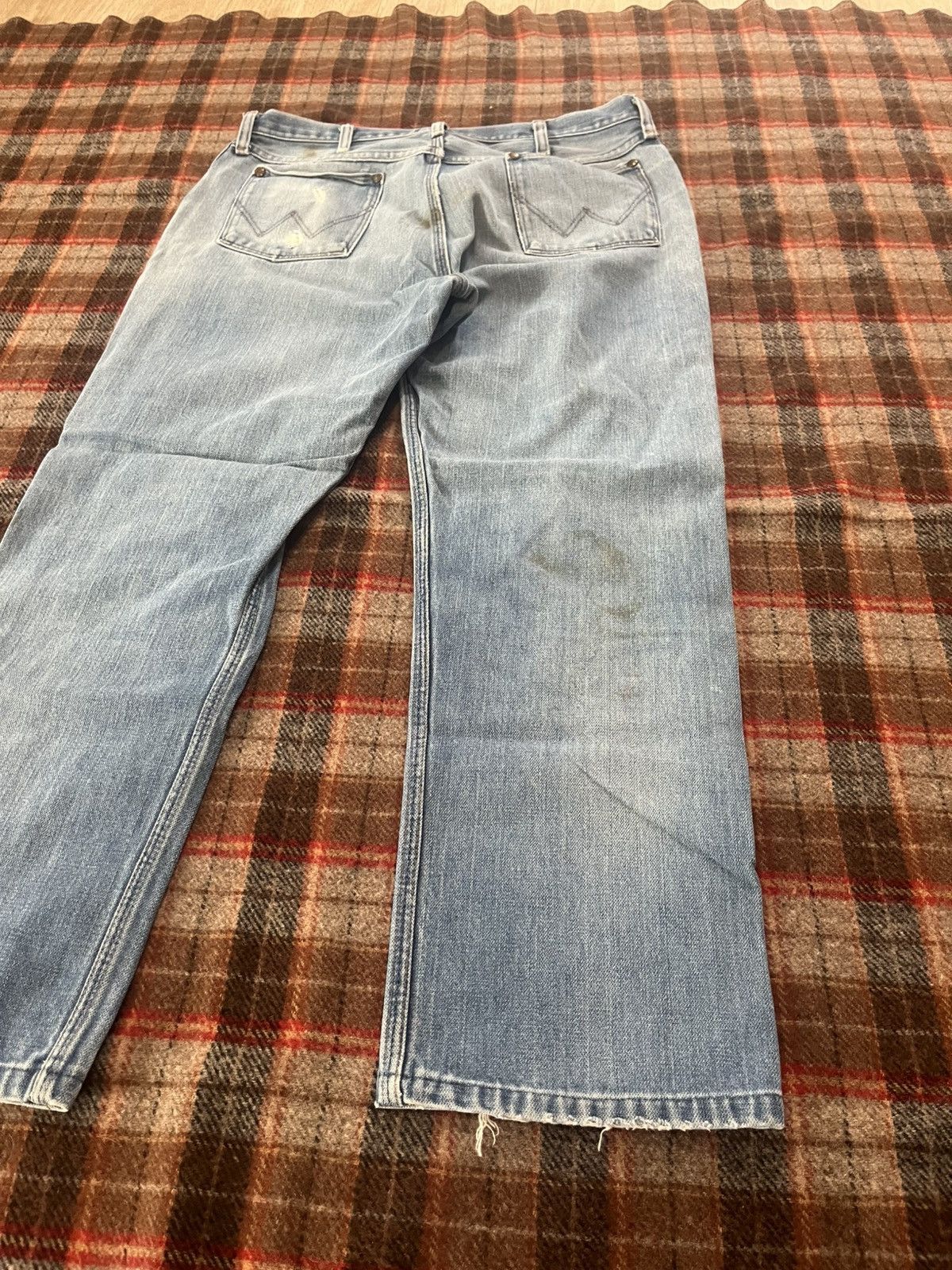 Wrangler Vintage 80’s made in USA Wrangler Boot Thrashed denim Jeans Size US 35 - 10 Thumbnail