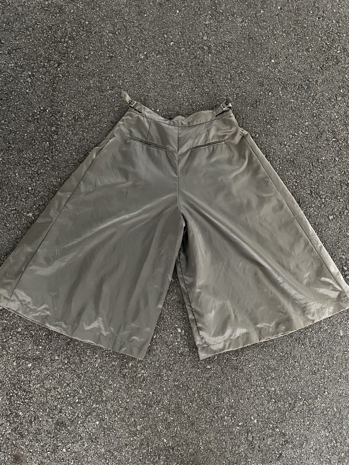 Yohji Yamamoto Nylon Cropped Wide Pant Yohji Style Size 28" / US 6 / IT 42 - 1 Thumbnail