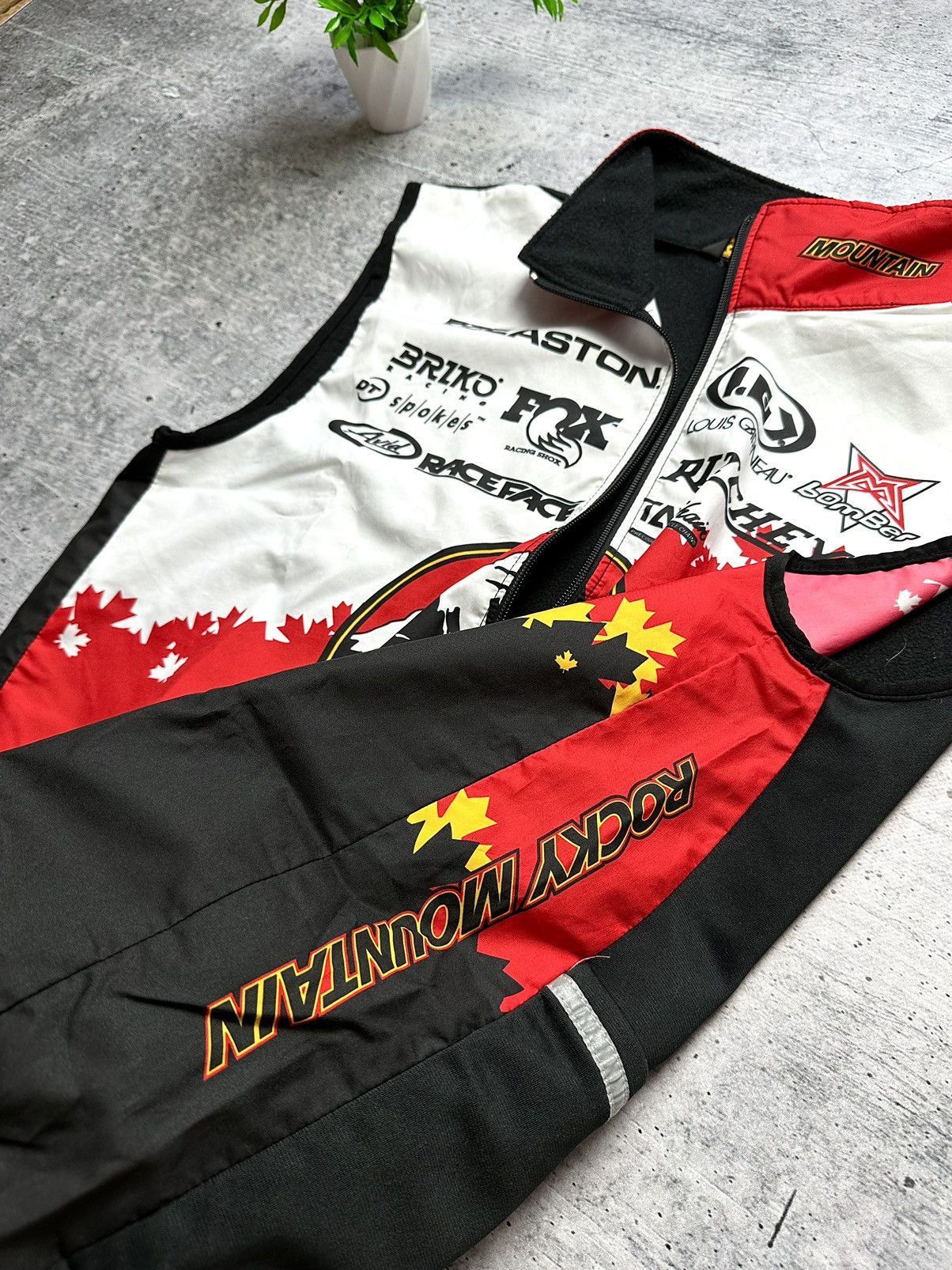 Vintage Vintage Louis Garneau Cycling Jersey Biking MTB Vest Size US M / EU 48-50 / 2 - 8 Thumbnail