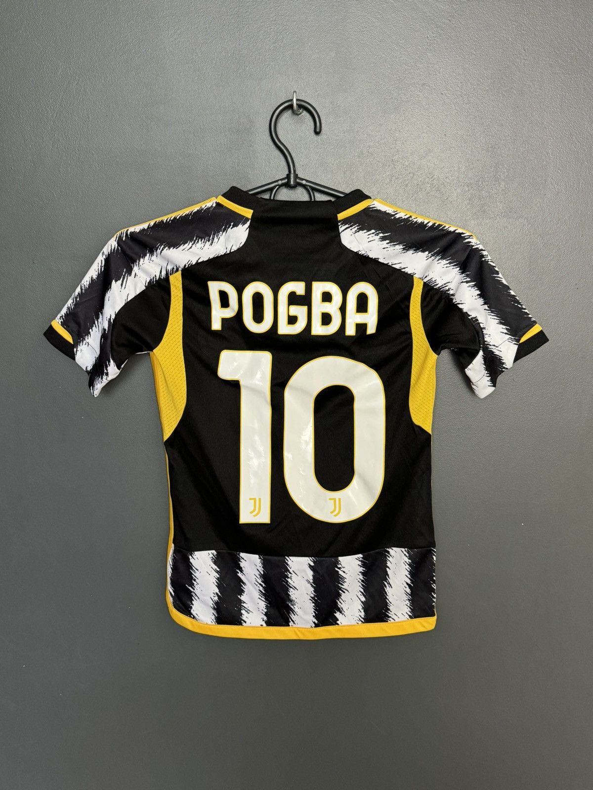 Adidas KIDS Juventus 23/24 Home Pogba Football Jersey T-Shirt Size US XS / EU 42 / 0 - 1 Thumbnail