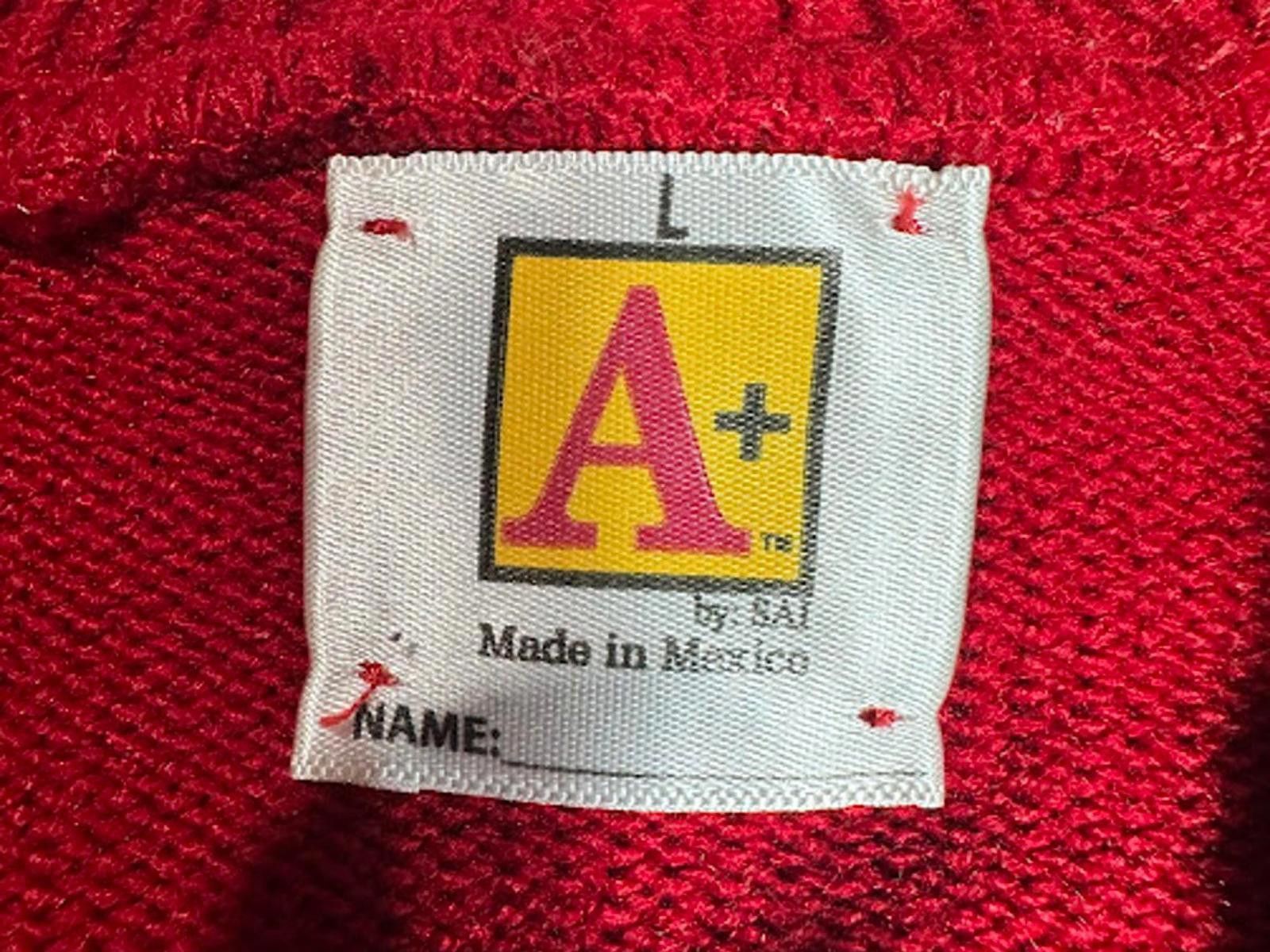 Other Vintage St Luke’s Catholic School Crest V Neck Sweater Size US L / EU 52-54 / 3 - 4 Thumbnail