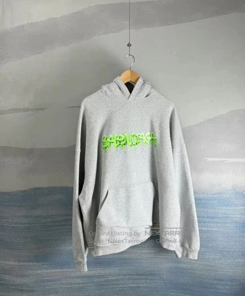 Balenciaga Balenciaga Gray Distressed Graffiti Hoodie. Size US XS / EU 42 / 0 - 1 Thumbnail