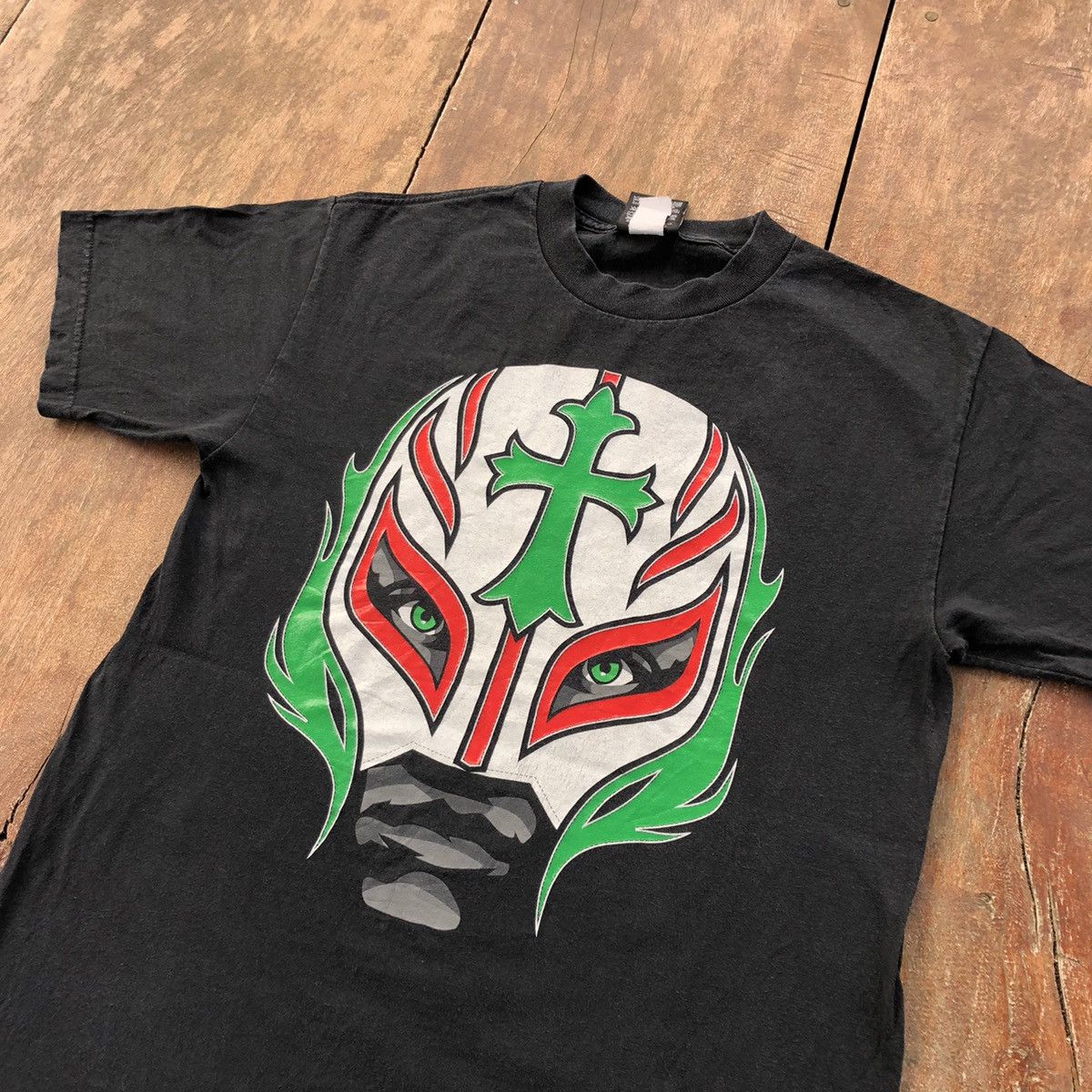 Vintage Vintage 2008 WWF/WCW Rey Mysterio Rare Shirt Size US M / EU 48-50 / 2 - 1 Thumbnail