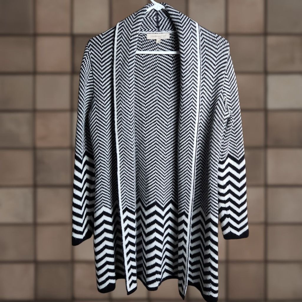 Vintage Lineamaglia Womens Cardigan Wool Blend Long Open LS Black White Chevron |S| Knit Office Women's Shirt/Sweater Size S / US 4 / IT 40 - 1 Thumbnail