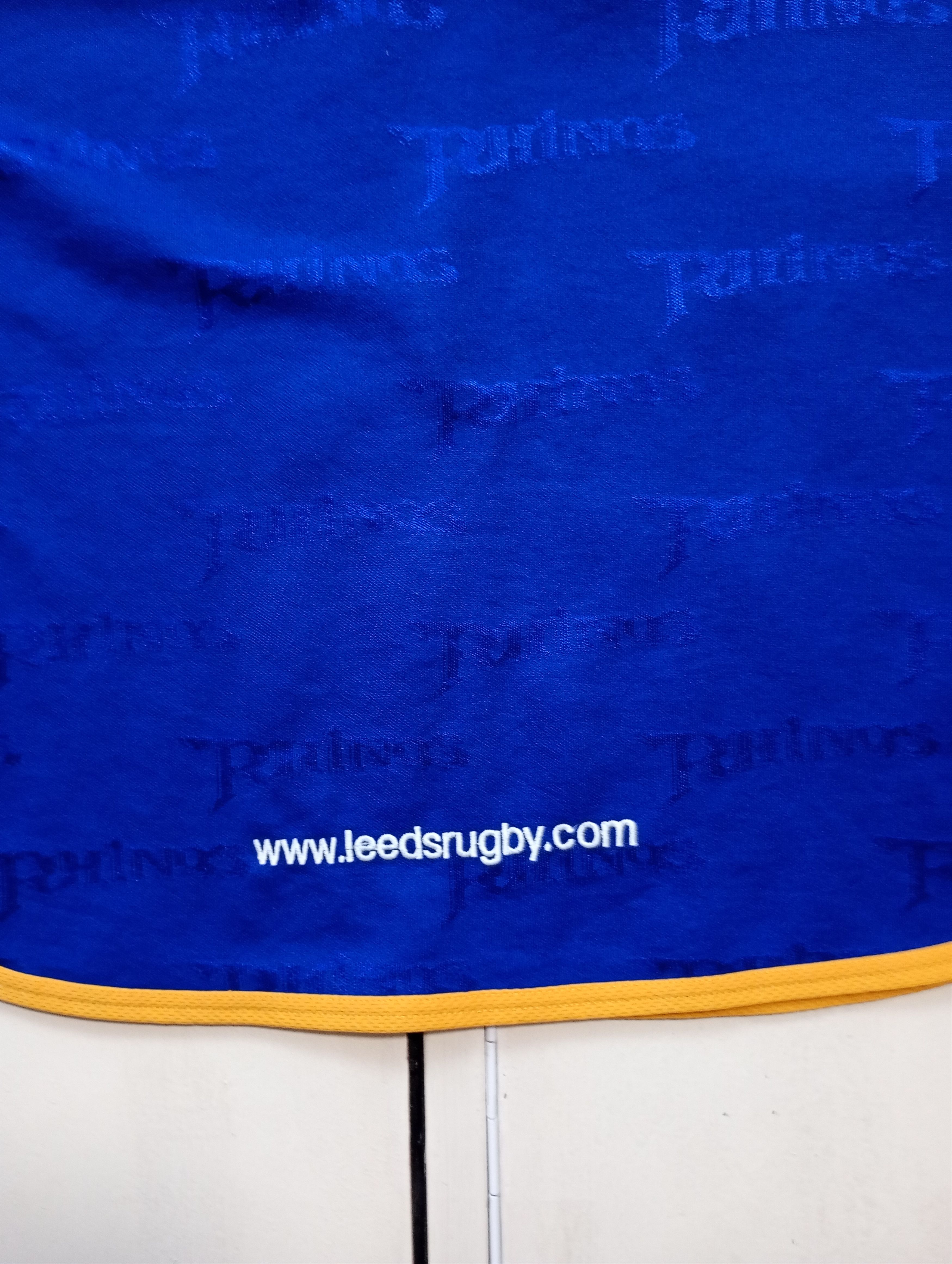Asics Asiscs Leeds Rhinos Home Rugby Shirt 2000 Size US L / EU 52-54 / 3 - 14 Thumbnail