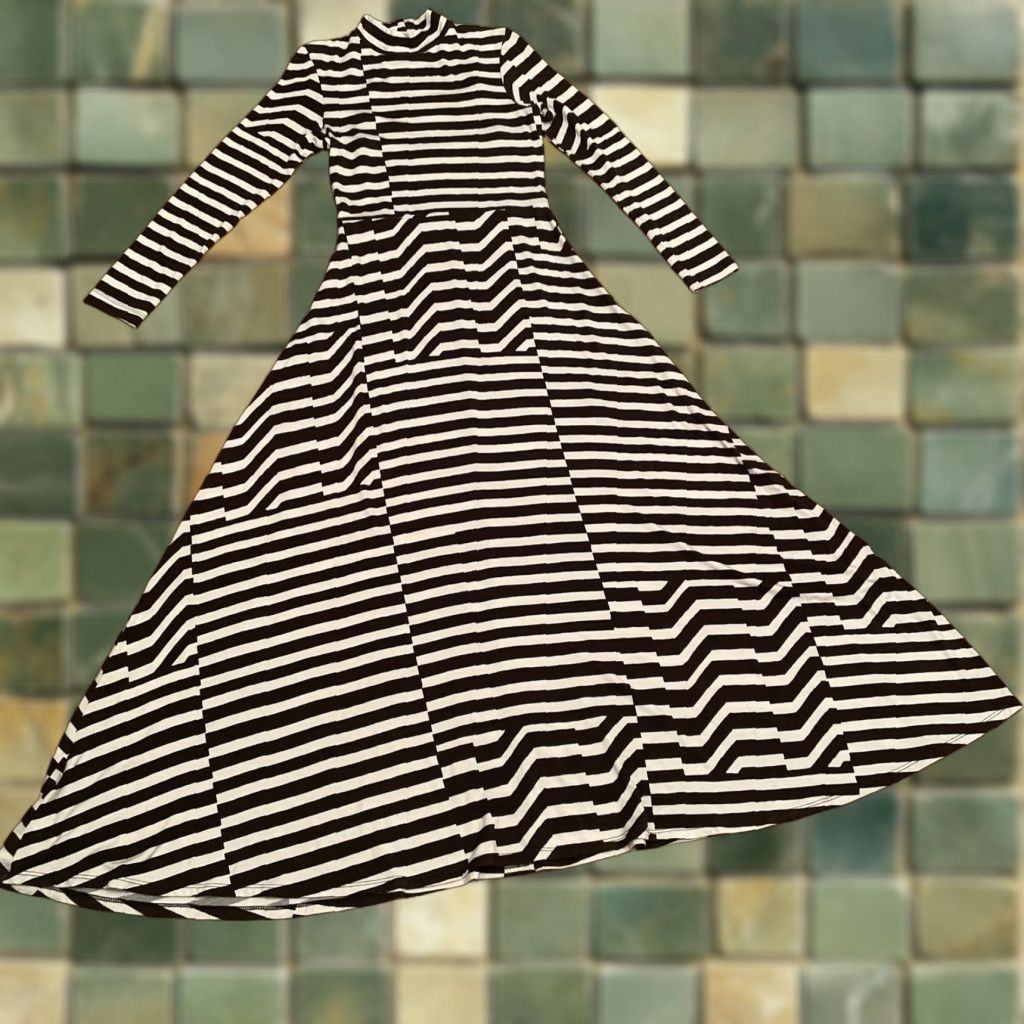 Anthropologie VINTAGE Anthropologie Corey Lynn Calter Dress Long Sleeve S Black White Stripe Maxi Open Madison 90s Womens Size S / US 4 / IT 40 - 1 Thumbnail