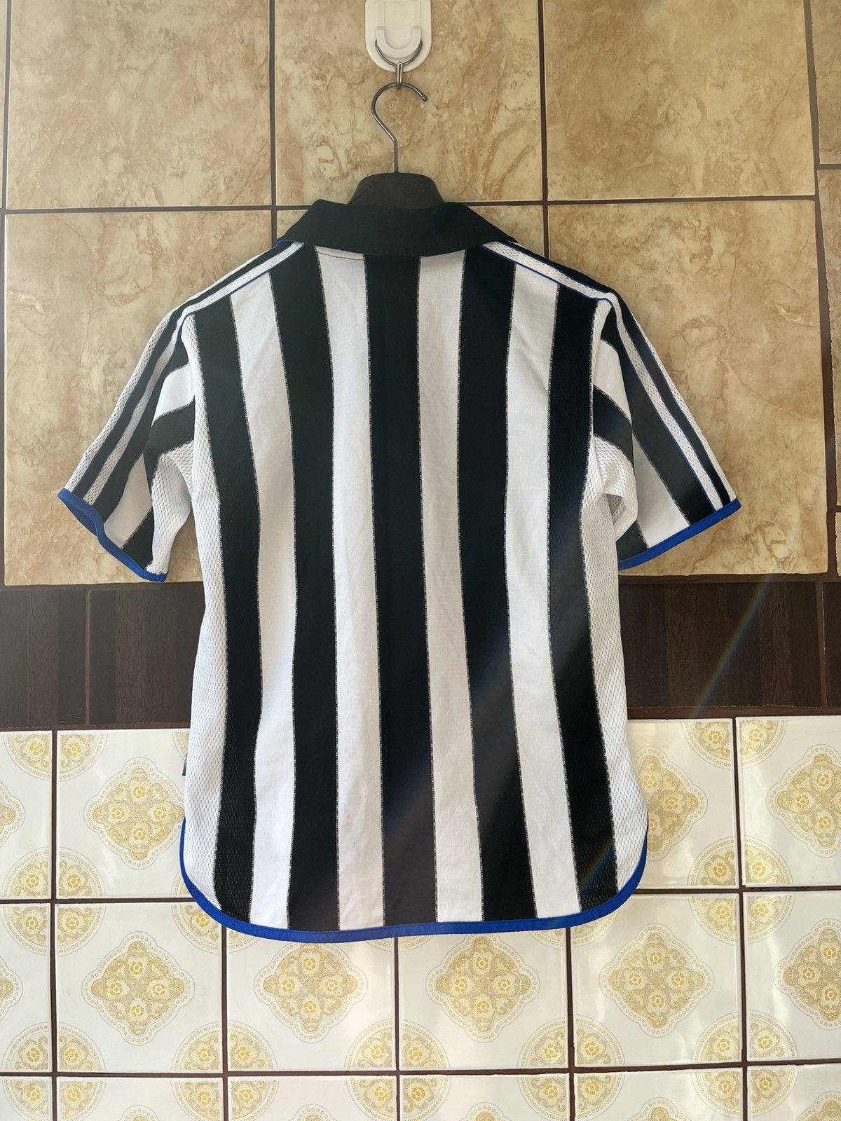 Adidas Vintage 2000/2001 Kids New Castle Adidas jersey Size US XXS / EU 40 - 3 Thumbnail