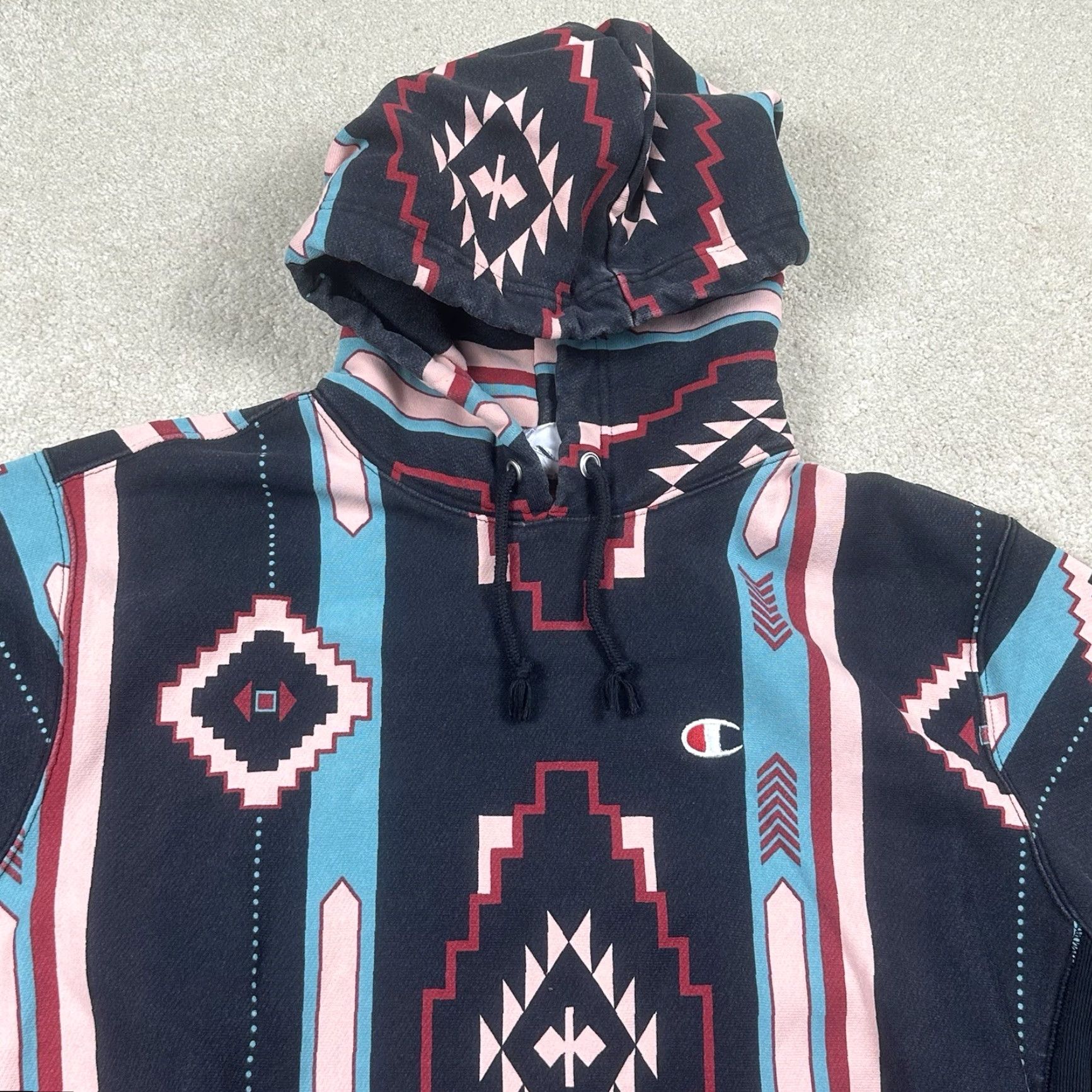 Champion VINTAGE Champion Reverse Weave Hoodie Sweatshirt Aztec Navajo Loud Geometric Embroidered Logo Black Mens Large Size US L / EU 52-54 / 3 - 2 Thumbnail