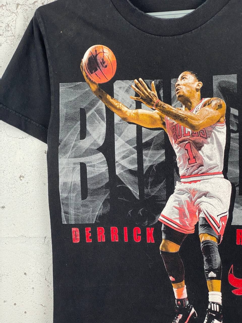 NBA × Salem Sportswear 90s Vintage Chicago Bulls Salem Sportswear Very Rare T-Shirt Size US S / EU 44-46 / 1 - 3 Thumbnail