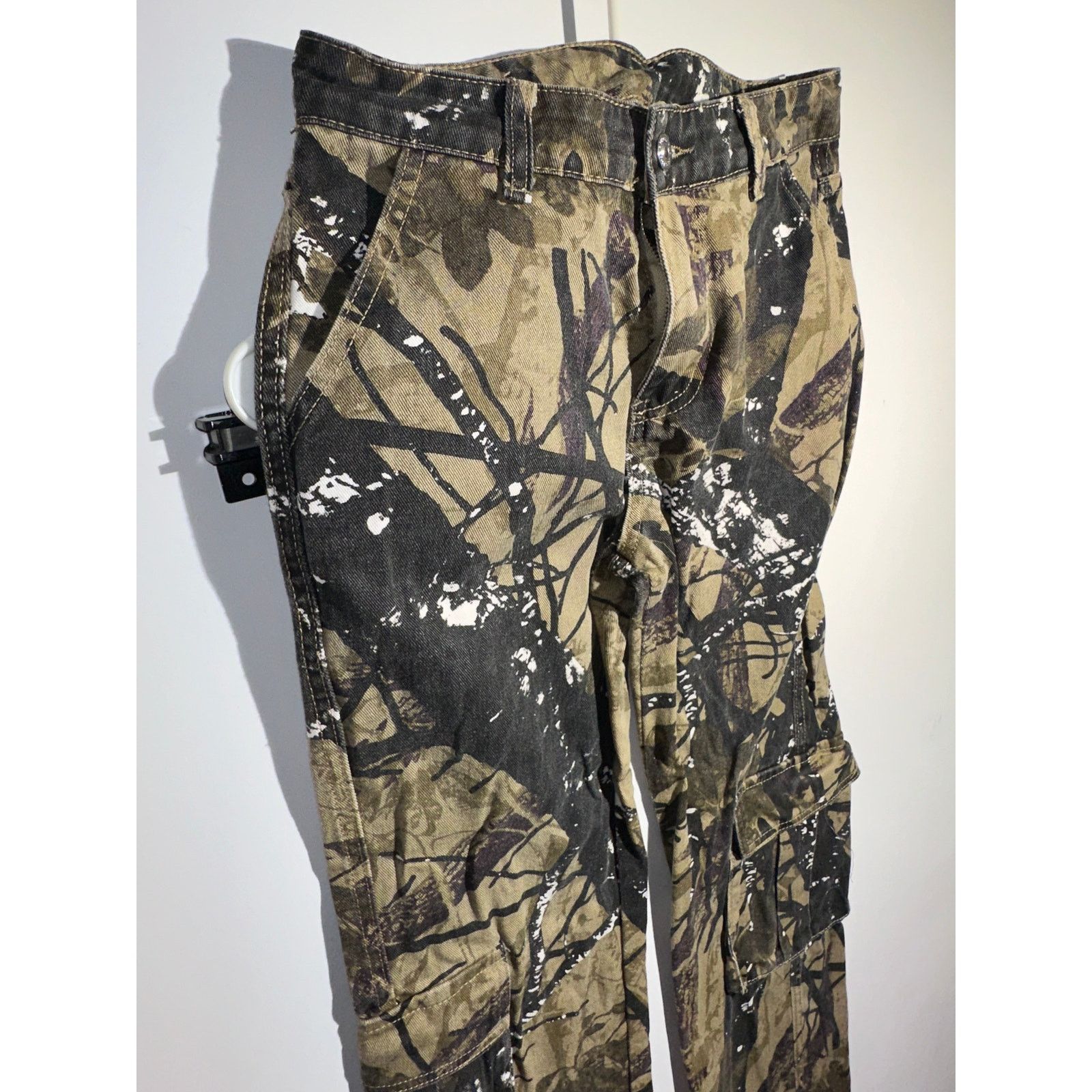 & Other Stories Camouflage Cargo Jeans No Size Tag 15” On The Waist Size US 28 / EU 44 - 5 Thumbnail
