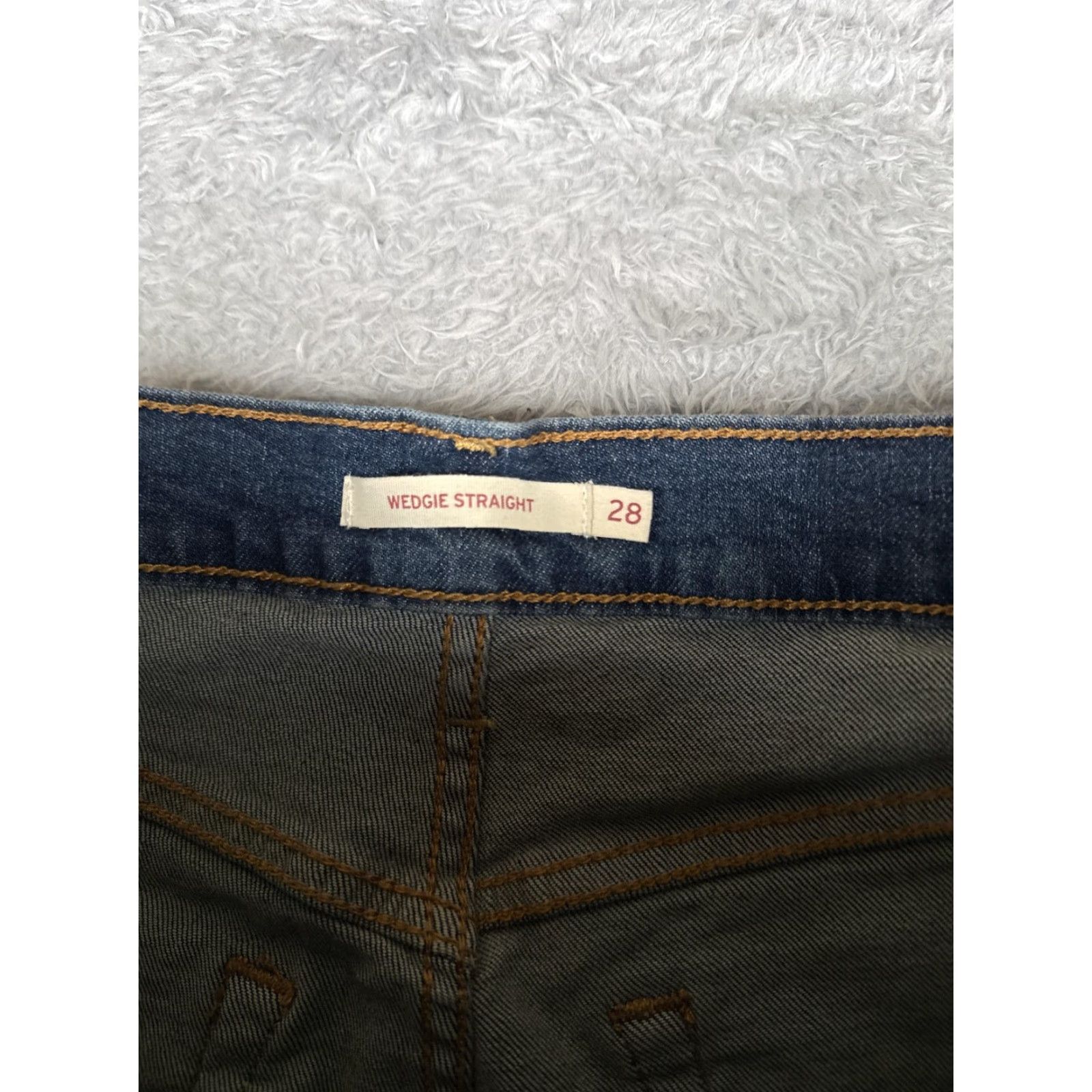 Levi's Levi's Jeans Wedgie Straight Womens 28x28 Blue High Rise Button Fly Stretch Denim Size 28" / US 6 / IT 42 - 6 Thumbnail