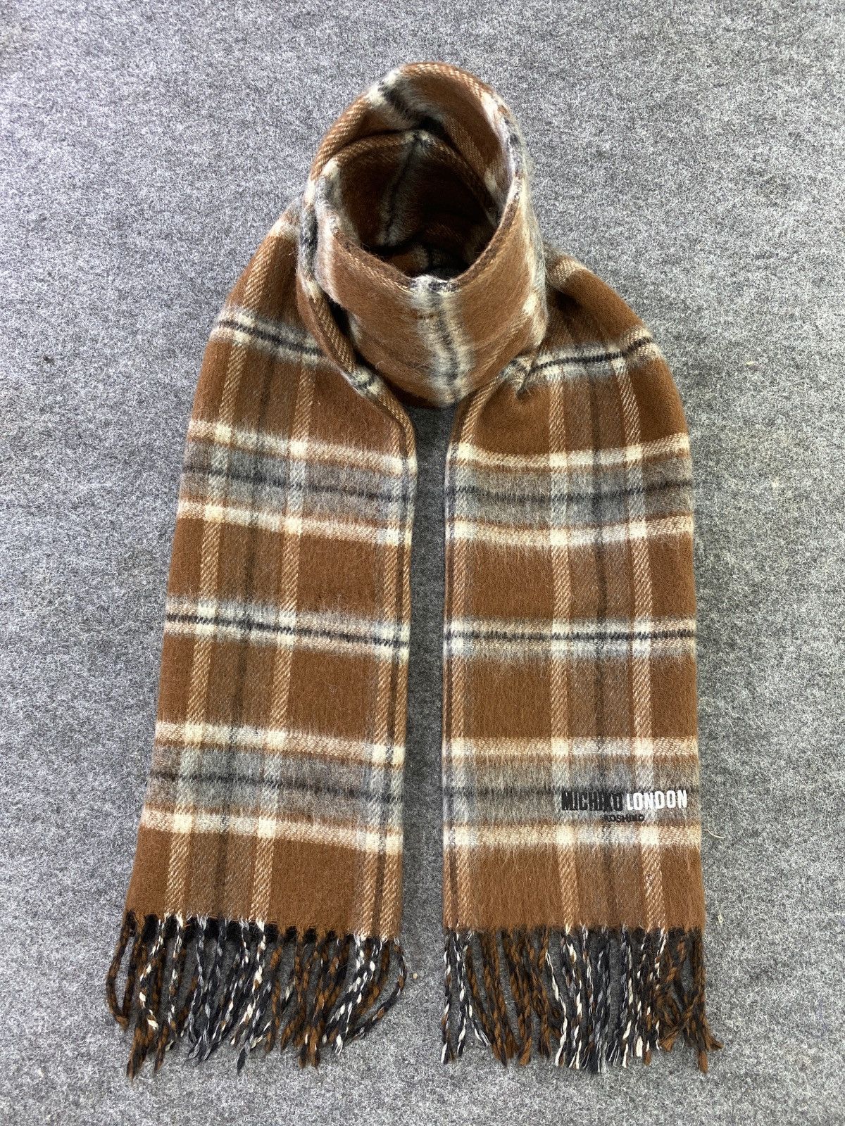 Michiko Koshino London Michiko Koshino London Scarf / Muffler / Neckwear -T559 Size ONE SIZE - 1 Thumbnail