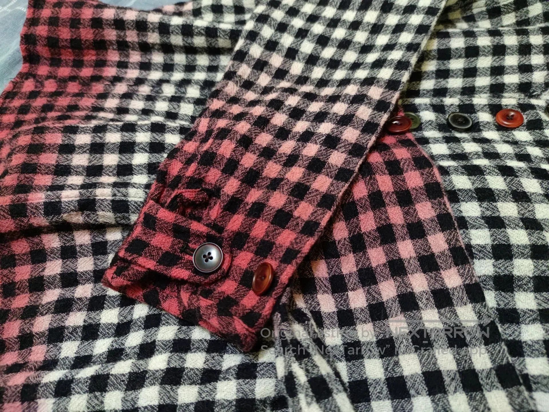 KLASICA Artisan Plaid Knit Sweater with Unique Buttons. Size M / US 6-8 / IT 42-44 - 2 Thumbnail