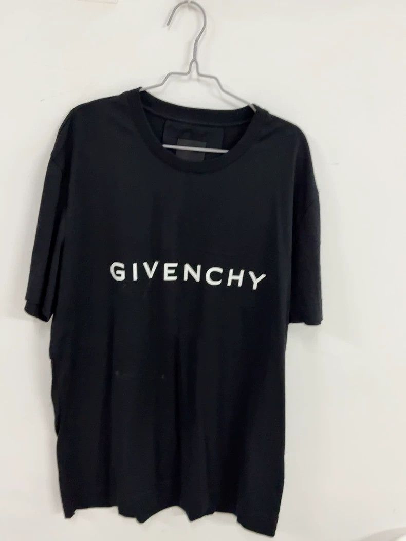 Givenchy Givenchy Black short-sleeve T-shirt, size XXL Size US XXL / EU 58 / 5 - 1 Thumbnail